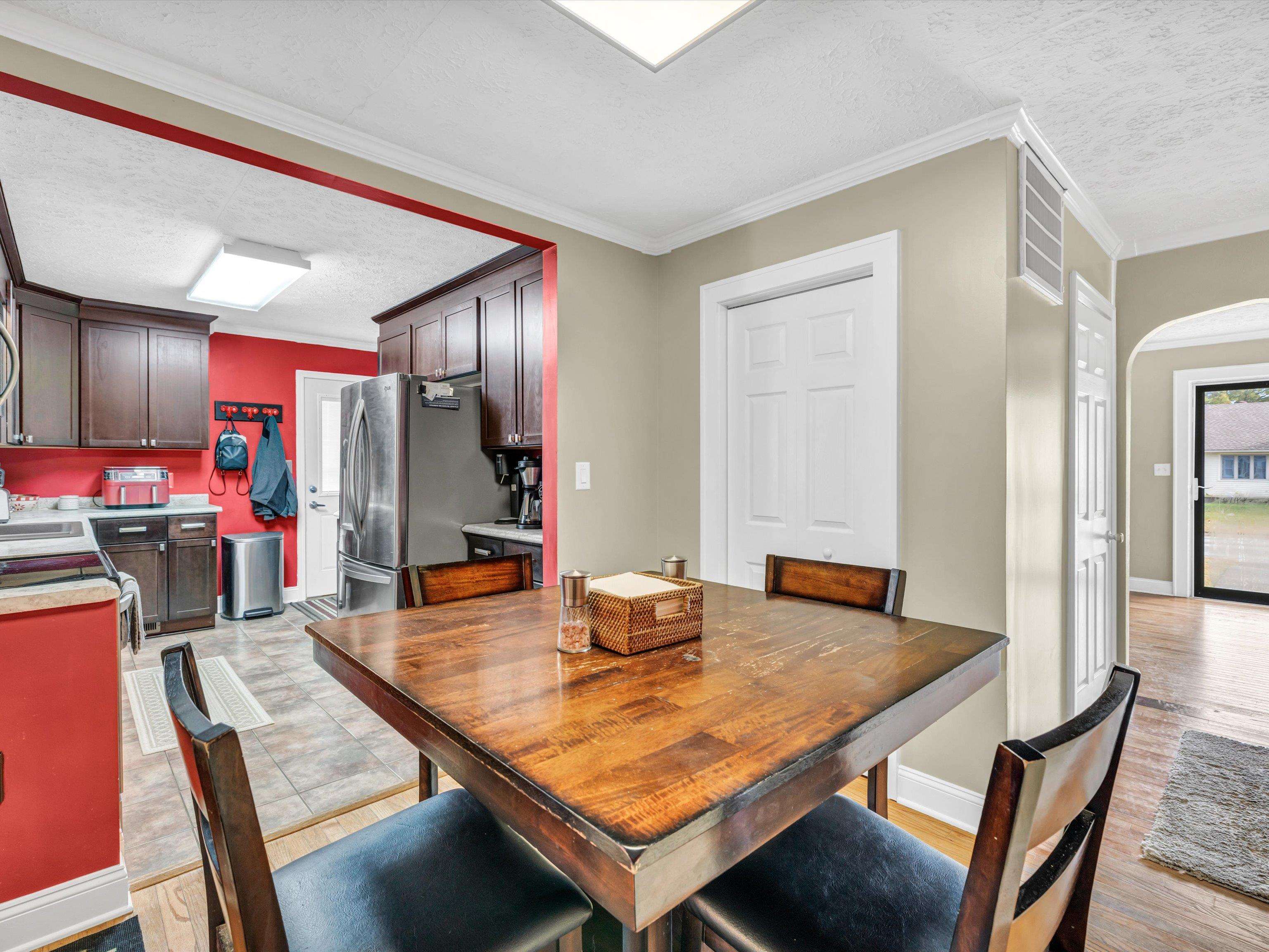 236 Cardinal Lane, Owensboro, Kentucky 42303, 3 Bedrooms Bedrooms, ,1 BathroomBathrooms,Single Family Residence,For Sale,Cardinal Lane,88729