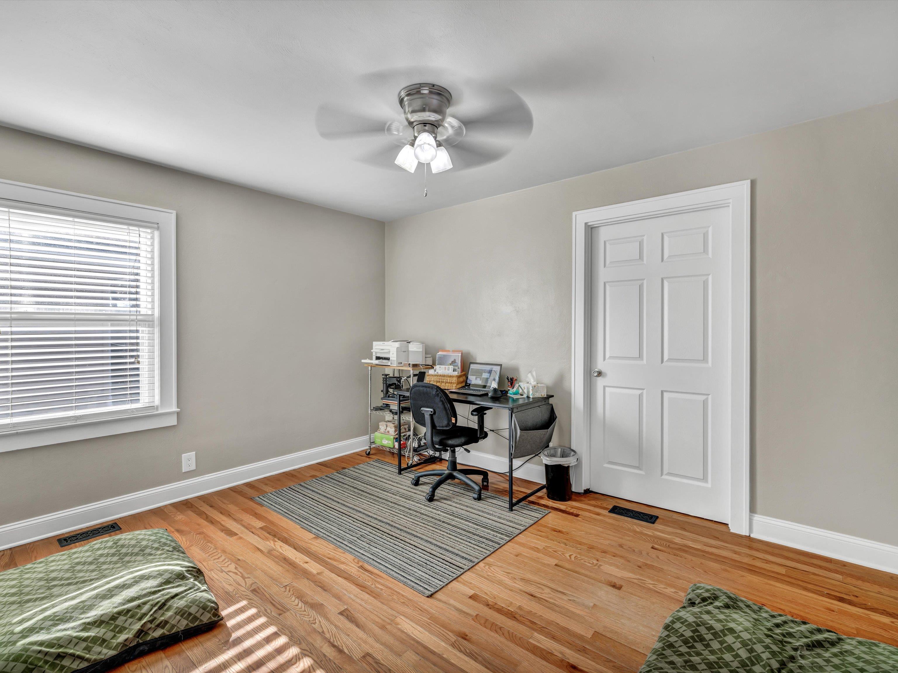 236 Cardinal Lane, Owensboro, Kentucky 42303, 3 Bedrooms Bedrooms, ,1 BathroomBathrooms,Single Family Residence,For Sale,Cardinal Lane,88729