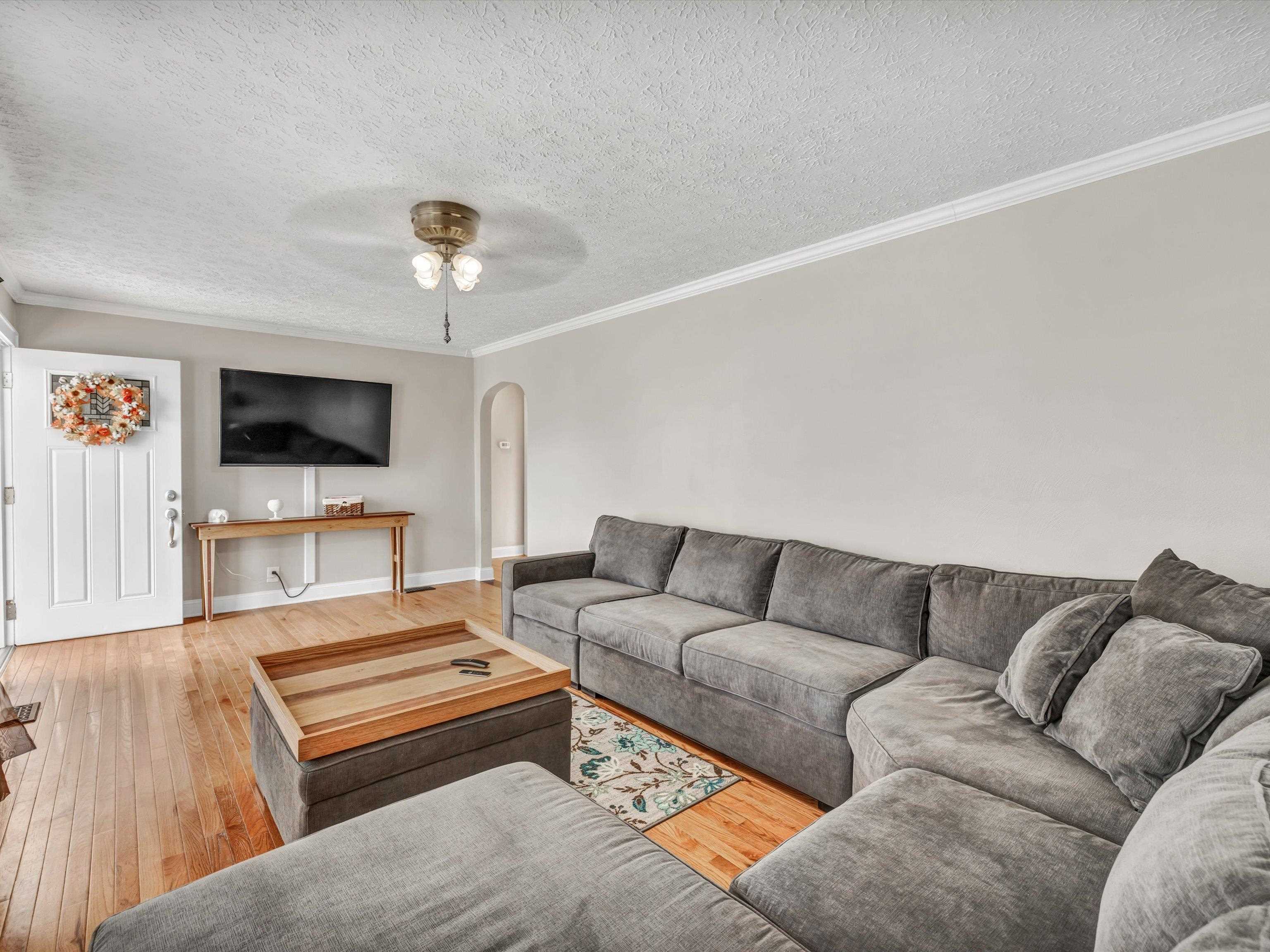 236 Cardinal Lane, Owensboro, Kentucky 42303, 3 Bedrooms Bedrooms, ,1 BathroomBathrooms,Single Family Residence,For Sale,Cardinal Lane,88729