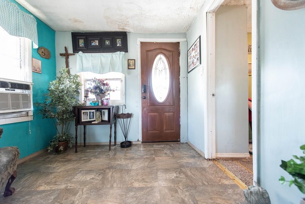 2007 Hughes Ave, Owensboro, Kentucky 42303, 3 Bedrooms Bedrooms, ,1 BathroomBathrooms,Single Family Residence,For Sale,Hughes Ave,88753
