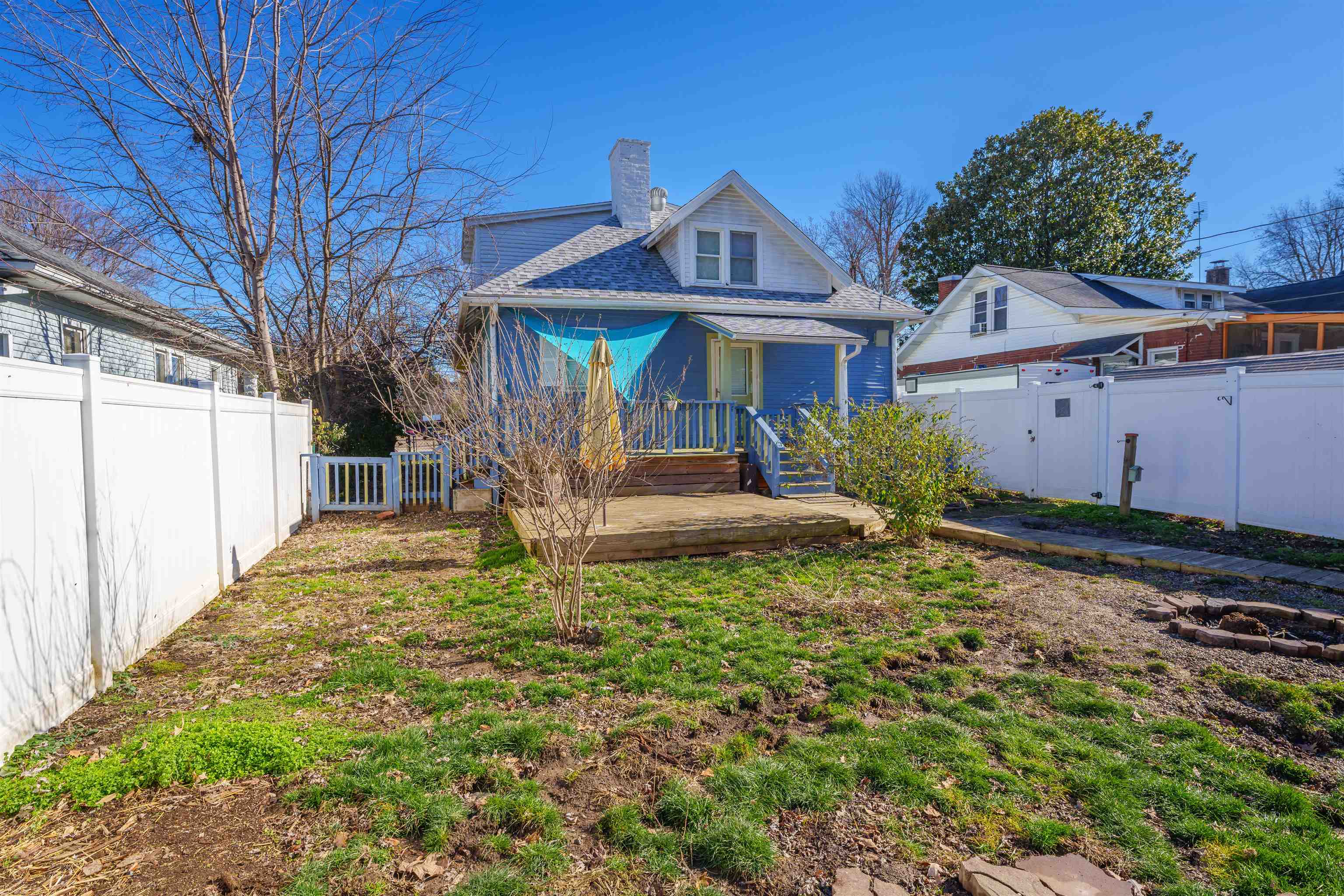 1206 Locust Street, Owensboro, Kentucky 42301, 4 Bedrooms Bedrooms, ,1 BathroomBathrooms,Single Family Residence,For Sale,Locust Street,88754