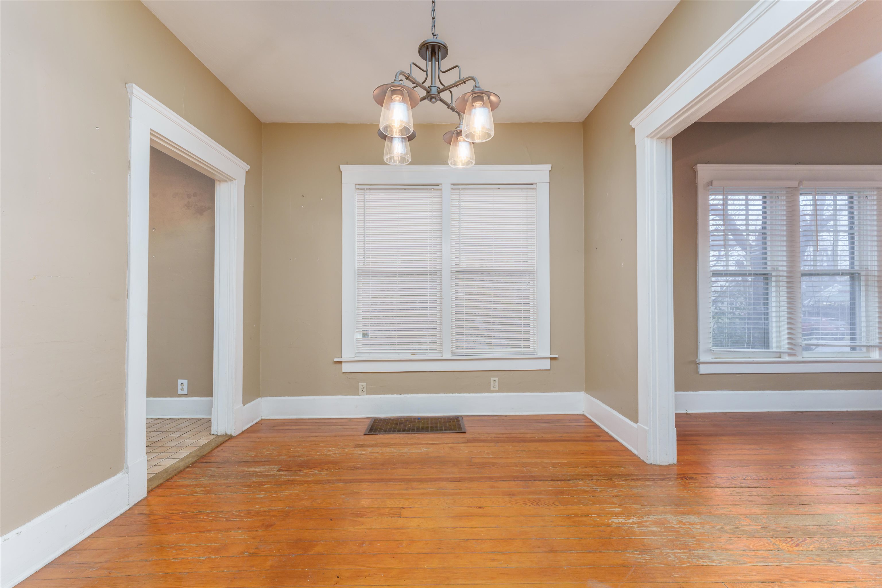 1206 Locust Street, Owensboro, Kentucky 42301, 4 Bedrooms Bedrooms, ,1 BathroomBathrooms,Single Family Residence,For Sale,Locust Street,88754