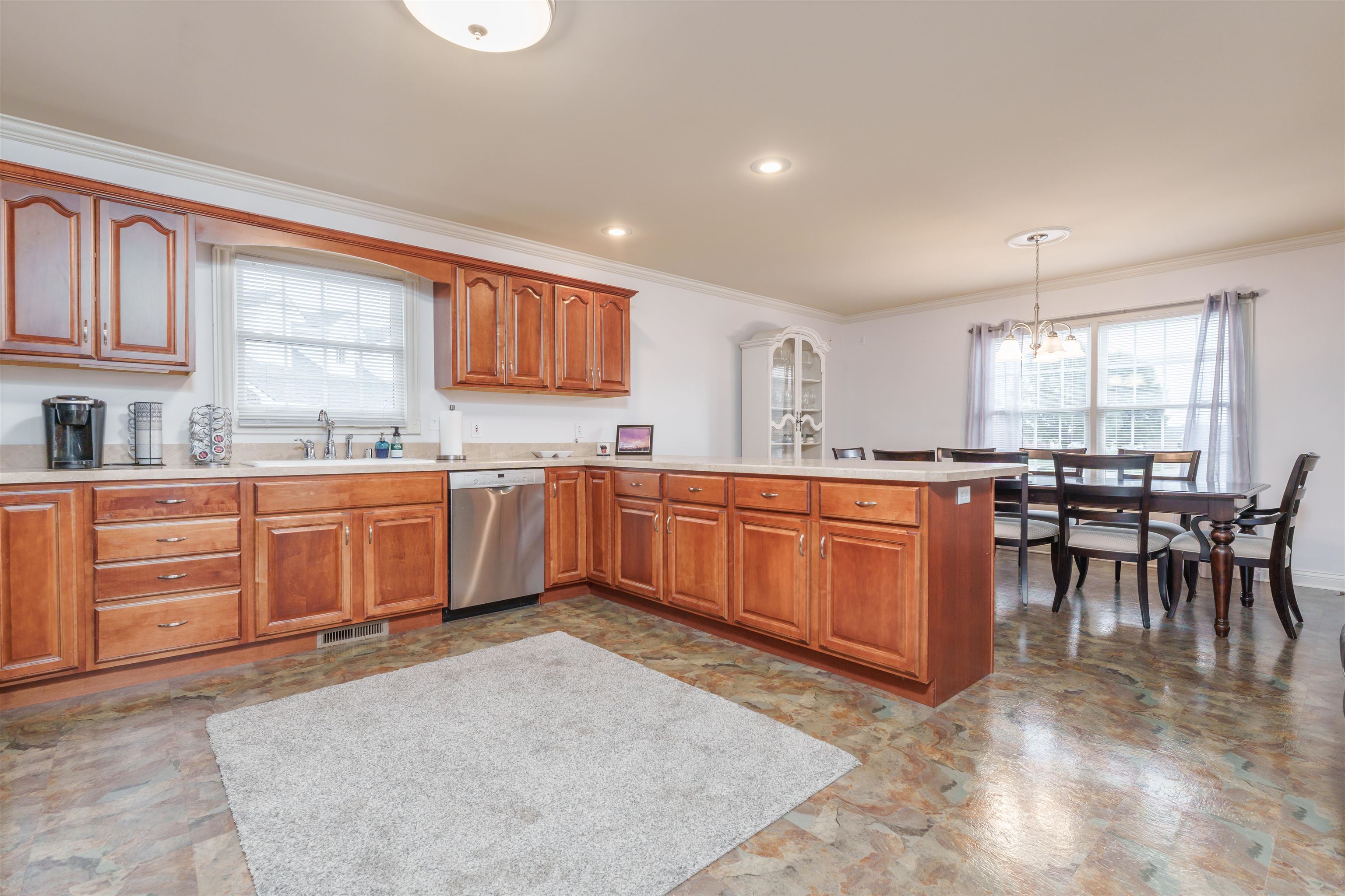 6399 Springwood Drive, Owensboro, Kentucky 42301, 4 Bedrooms Bedrooms, ,2 BathroomsBathrooms,Single Family Residence,For Sale,Springwood Drive,88755