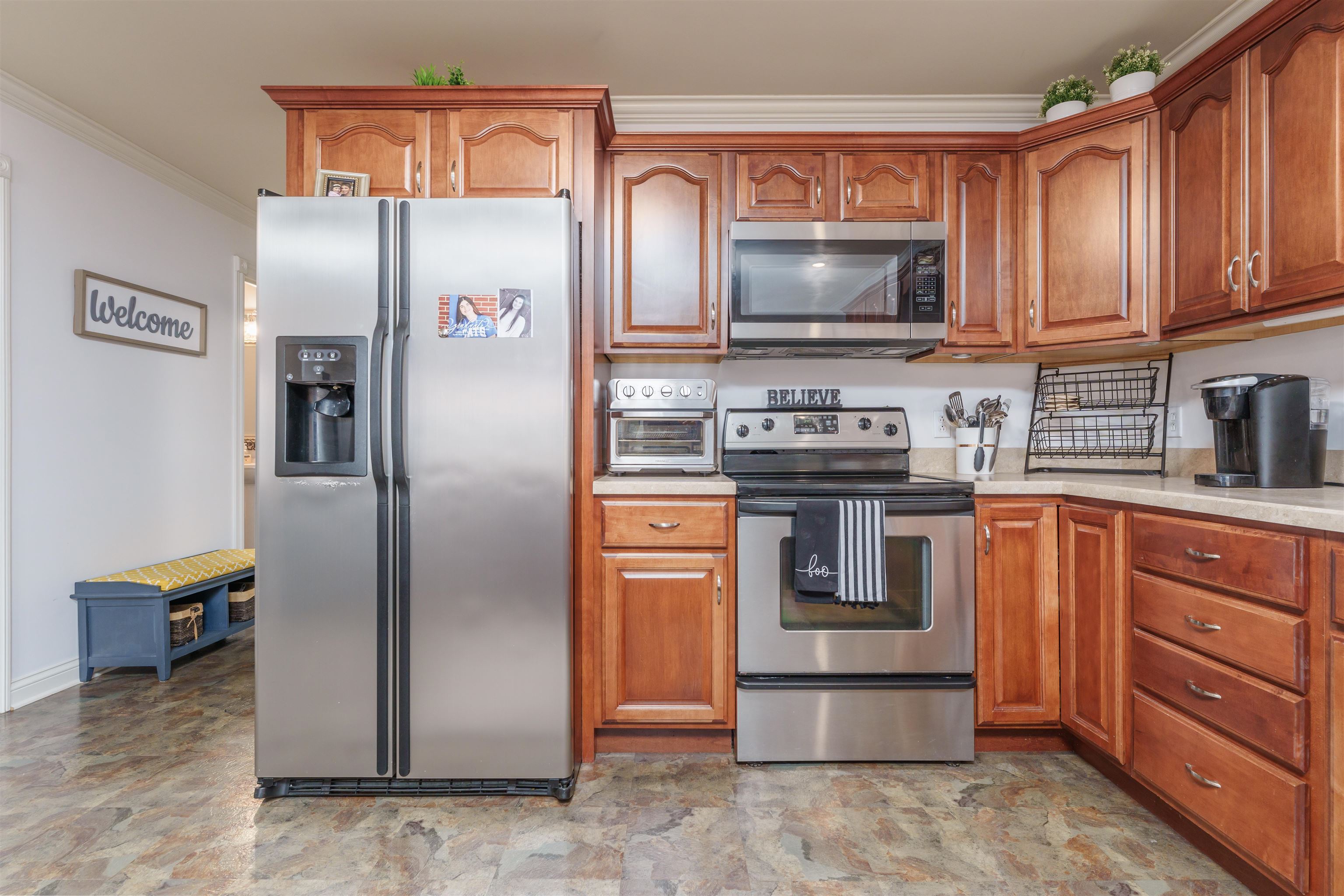 6399 Springwood Drive, Owensboro, Kentucky 42301, 4 Bedrooms Bedrooms, ,2 BathroomsBathrooms,Single Family Residence,For Sale,Springwood Drive,88755