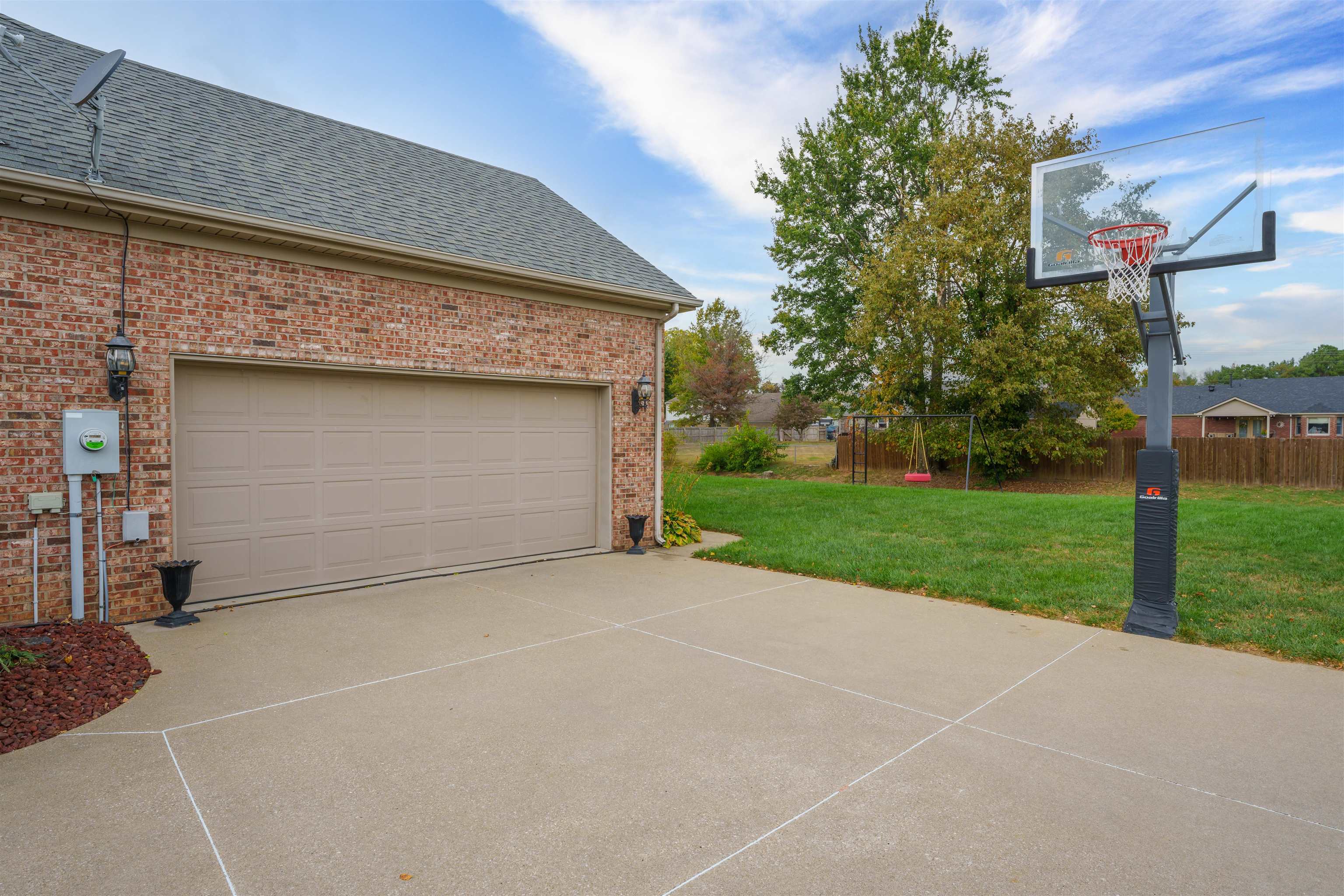 6399 Springwood Drive, Owensboro, Kentucky 42301, 4 Bedrooms Bedrooms, ,2 BathroomsBathrooms,Single Family Residence,For Sale,Springwood Drive,88755