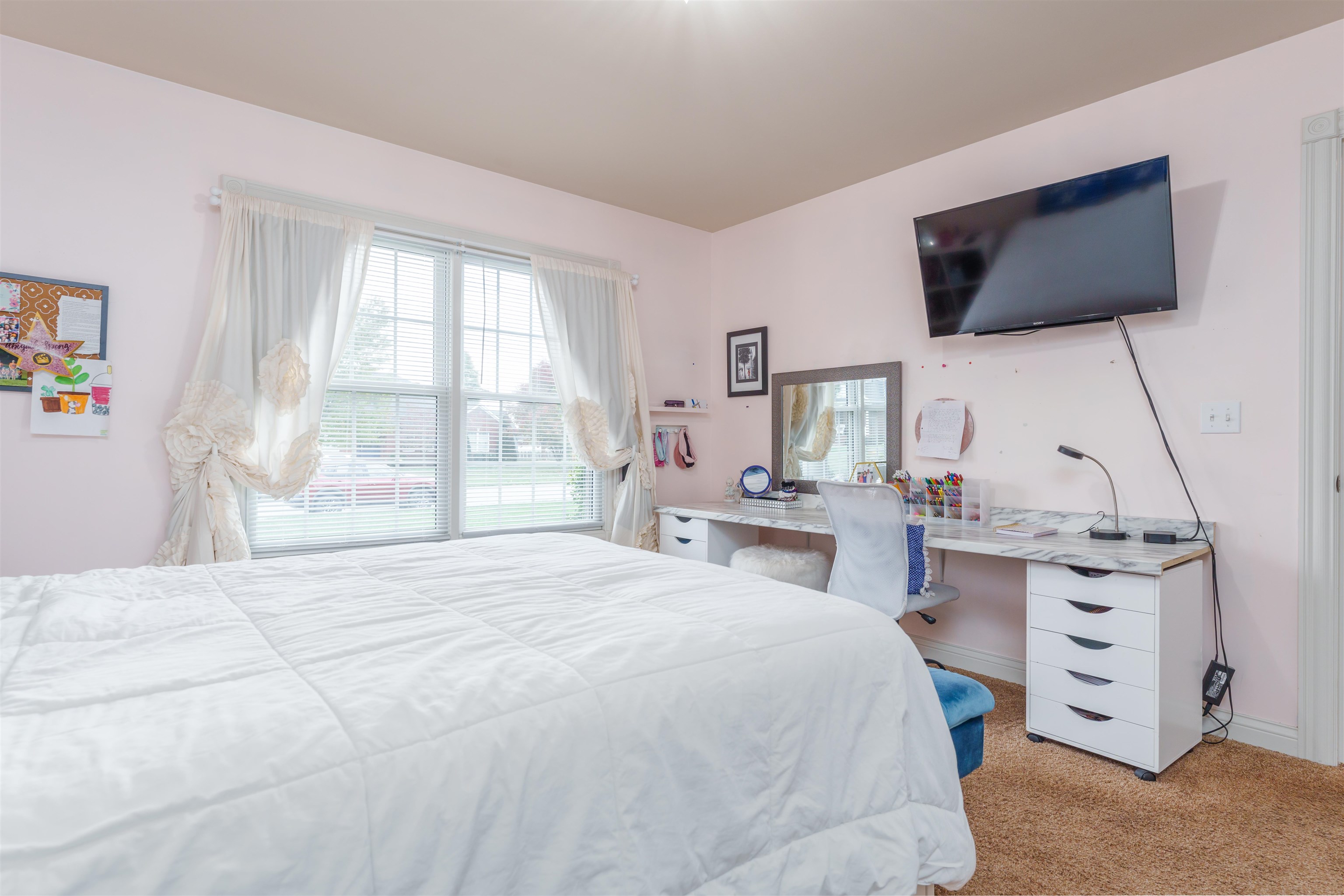 6399 Springwood Drive, Owensboro, Kentucky 42301, 4 Bedrooms Bedrooms, ,2 BathroomsBathrooms,Single Family Residence,For Sale,Springwood Drive,88755