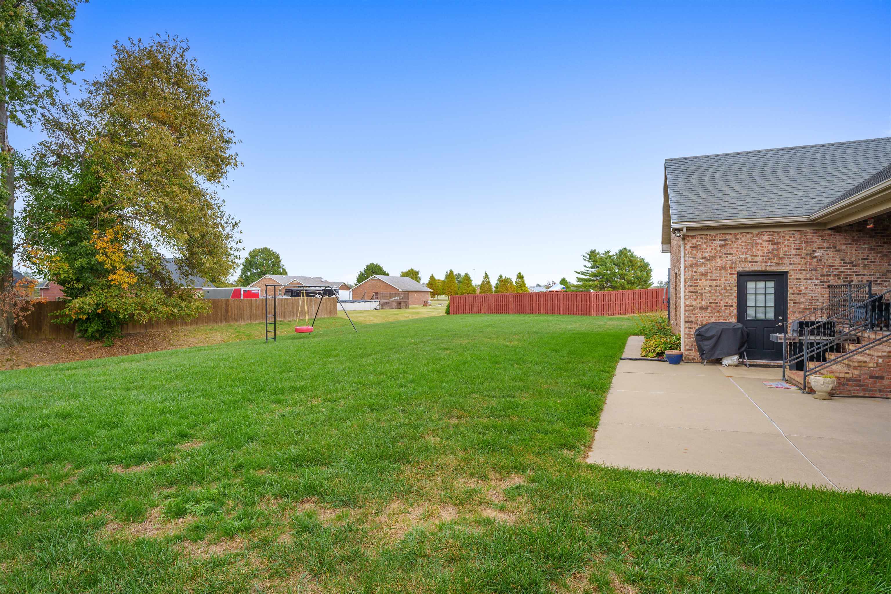 6399 Springwood Drive, Owensboro, Kentucky 42301, 4 Bedrooms Bedrooms, ,2 BathroomsBathrooms,Single Family Residence,For Sale,Springwood Drive,88755