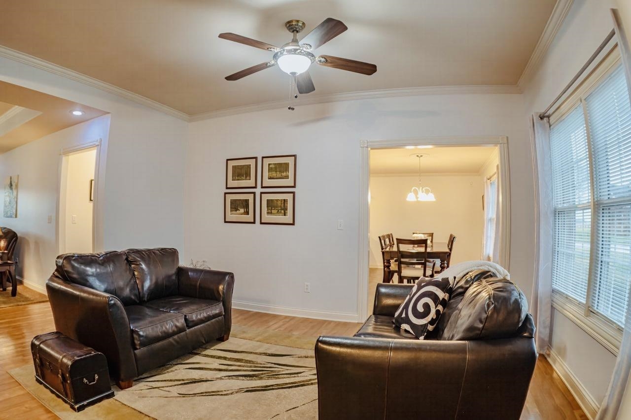 6399 Springwood Drive, Owensboro, Kentucky 42301, 4 Bedrooms Bedrooms, ,2 BathroomsBathrooms,Single Family Residence,For Sale,Springwood Drive,88755