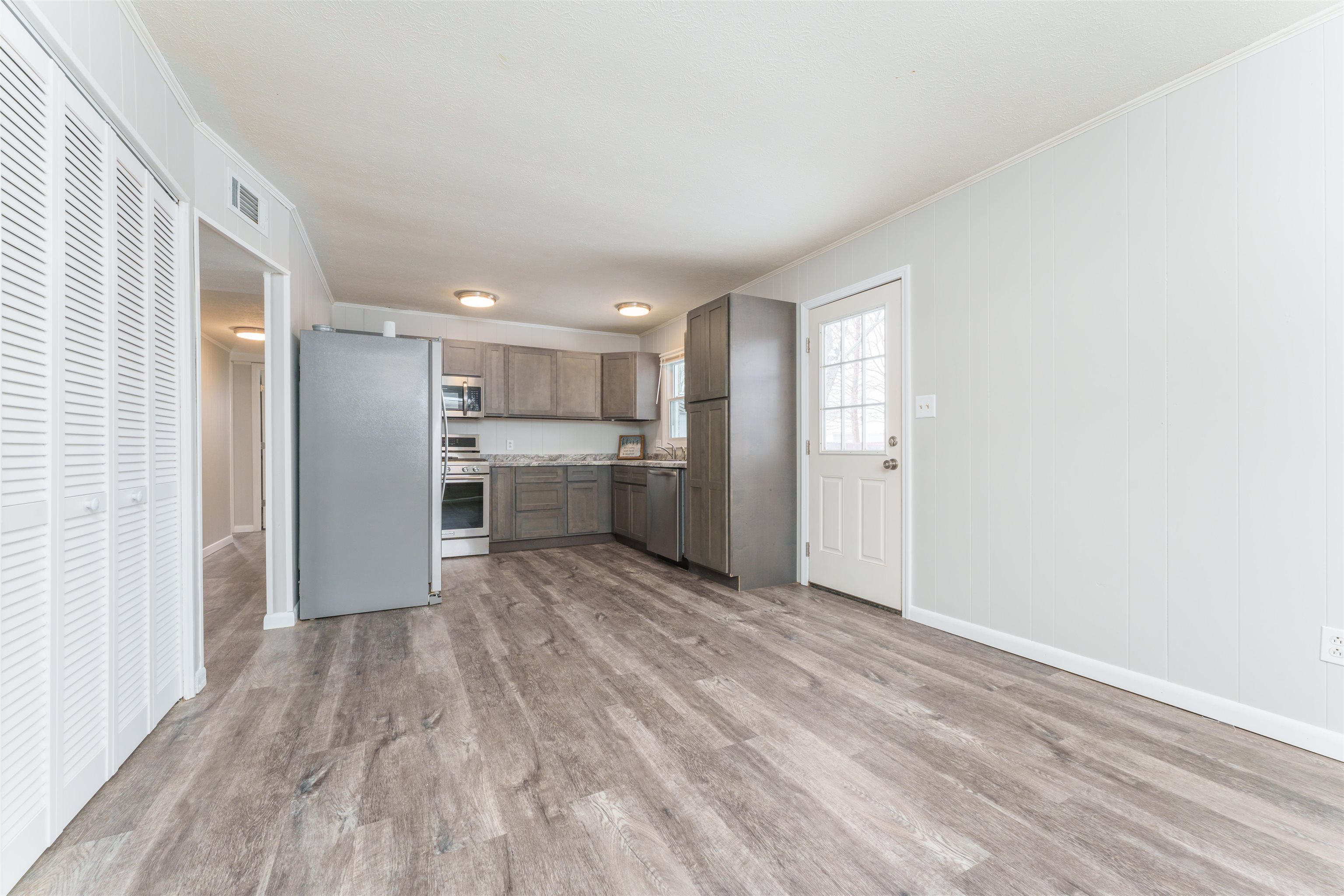 2219 Lovell Dr, Owensboro, Kentucky 42301, 3 Bedrooms Bedrooms, ,1 BathroomBathrooms,Single Family Residence,For Sale,Lovell Dr,88766