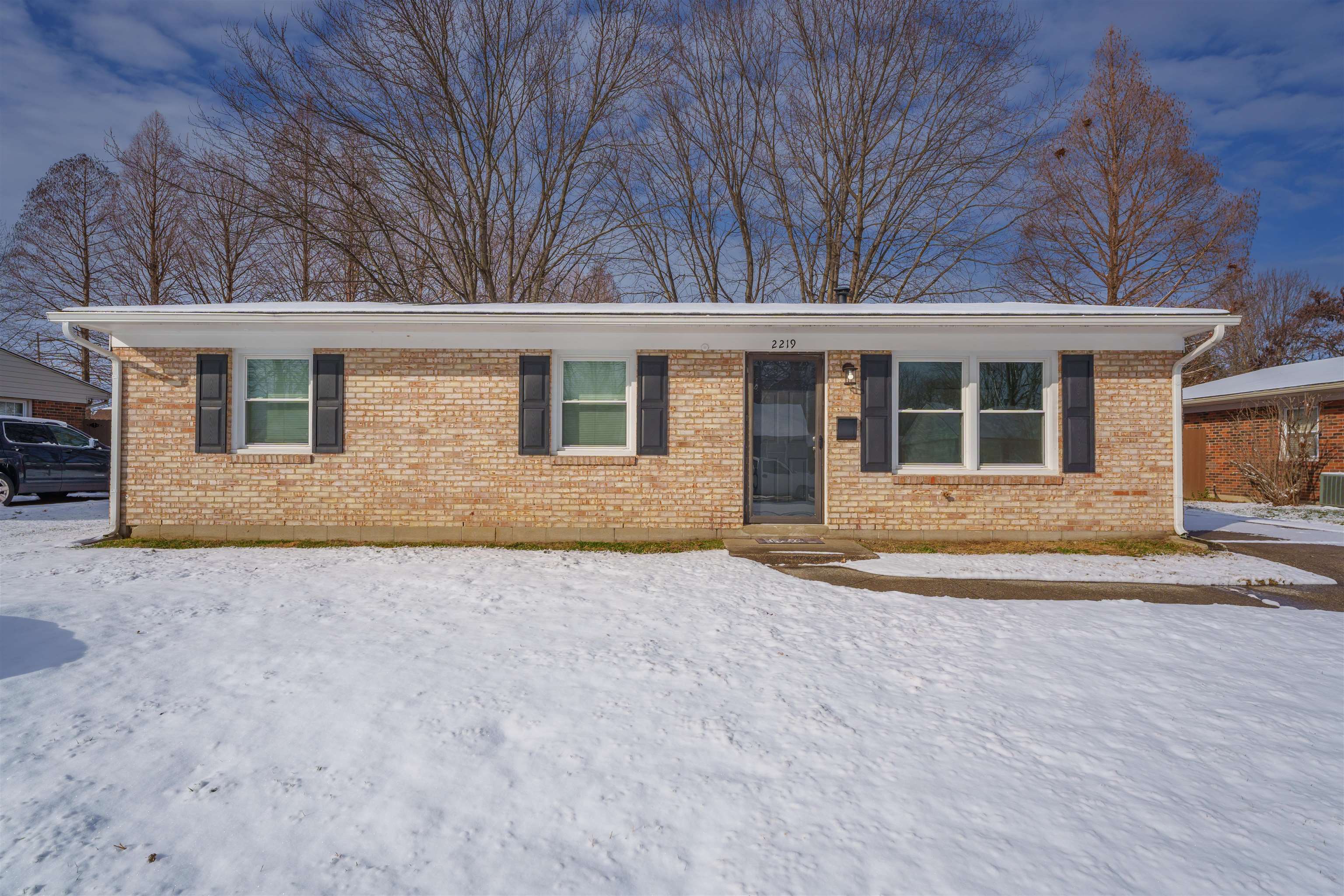 2219 Lovell Dr, Owensboro, Kentucky 42301, 3 Bedrooms Bedrooms, ,1 BathroomBathrooms,Single Family Residence,For Sale,Lovell Dr,88766