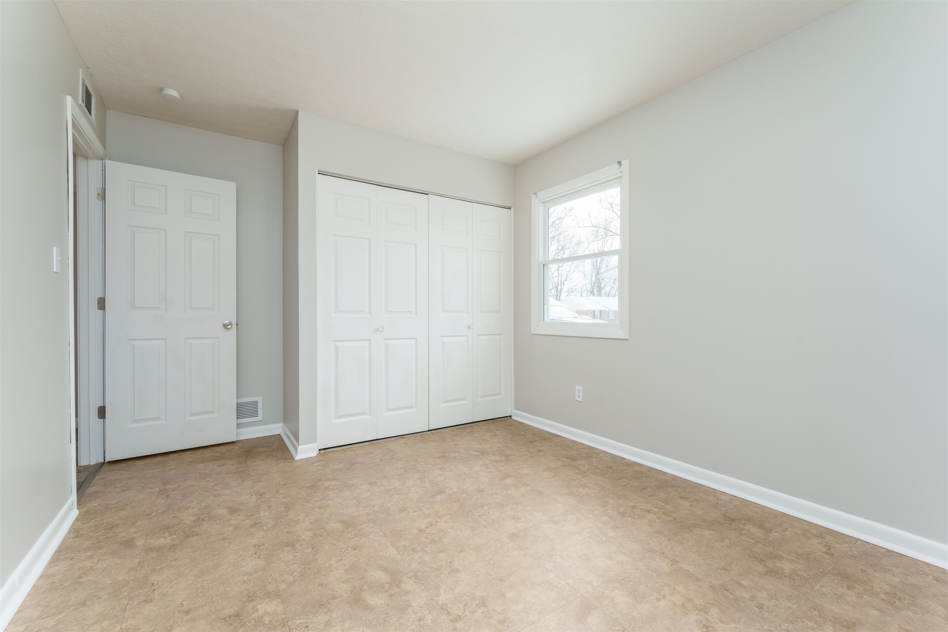 2219 Lovell Dr, Owensboro, Kentucky 42301, 3 Bedrooms Bedrooms, ,1 BathroomBathrooms,Single Family Residence,For Sale,Lovell Dr,88766