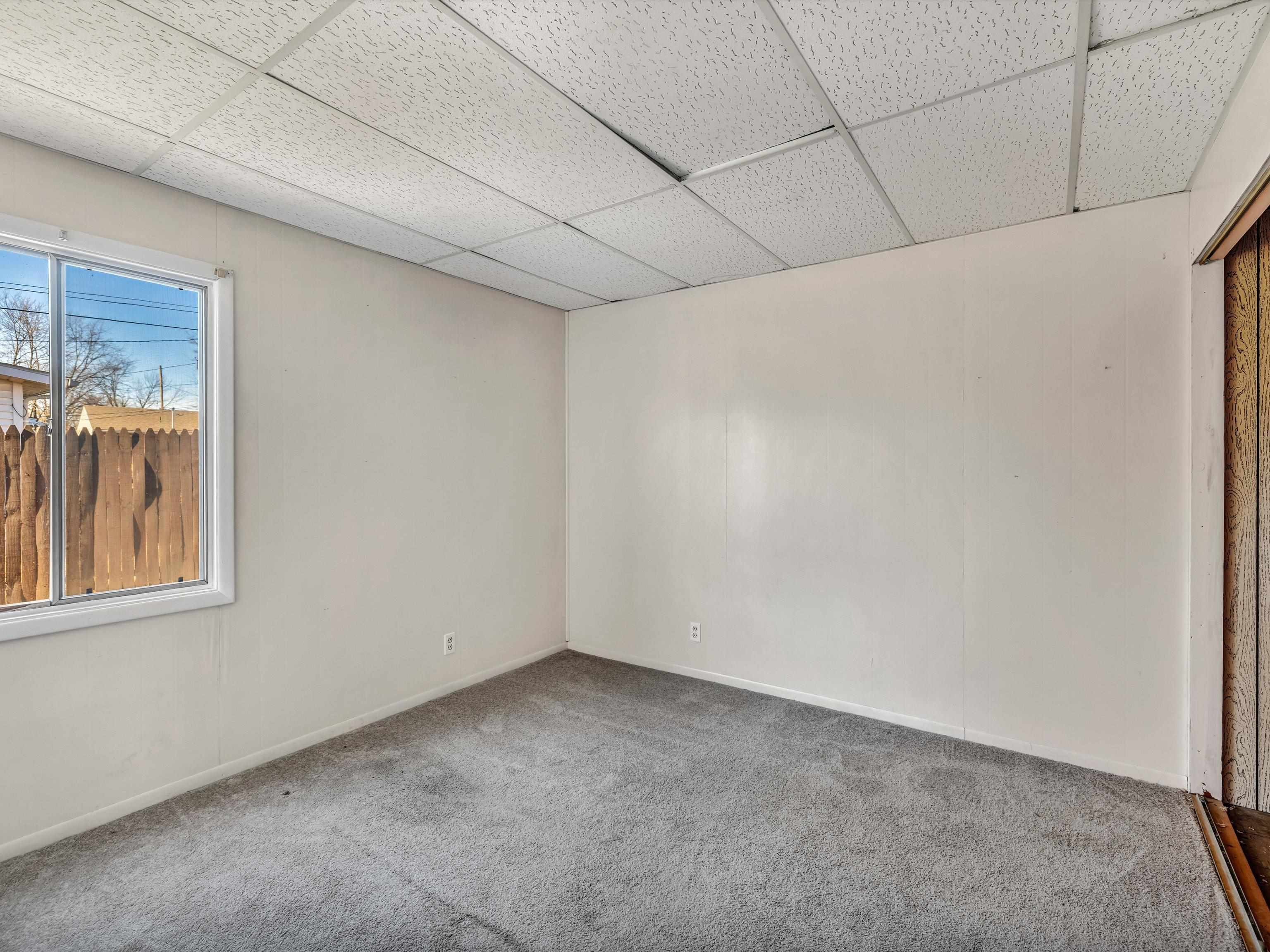 2535 West 6th Street, Owensboro, Kentucky 42303, 3 Bedrooms Bedrooms, ,1 BathroomBathrooms,Single Family Residence,For Sale,West 6th Street,88767