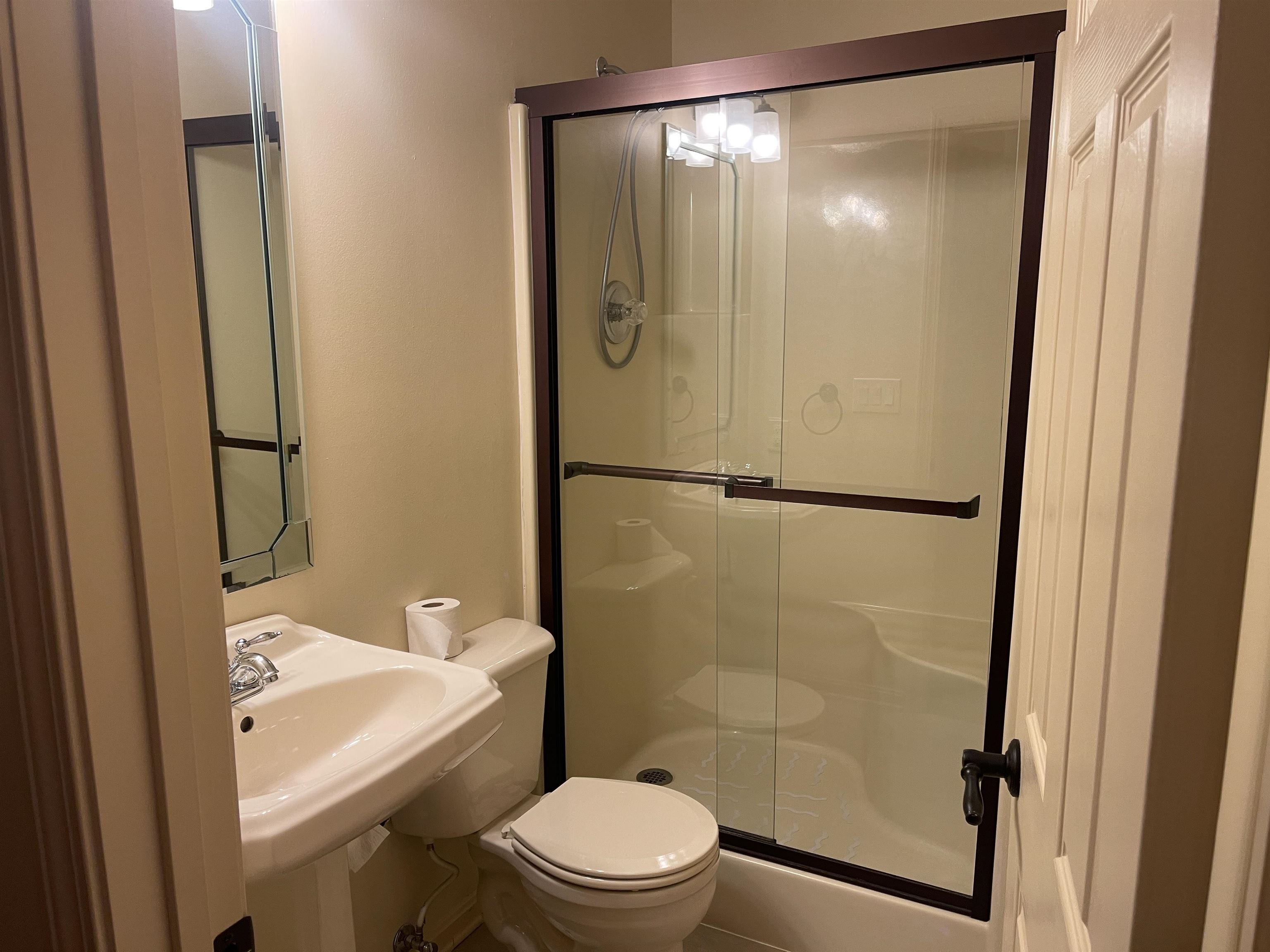 15 B Quail Ridge Ct, Owensboro, Kentucky 42303, 2 Bedrooms Bedrooms, ,2 BathroomsBathrooms,Condominium,For Sale,Quail Ridge Ct,88768