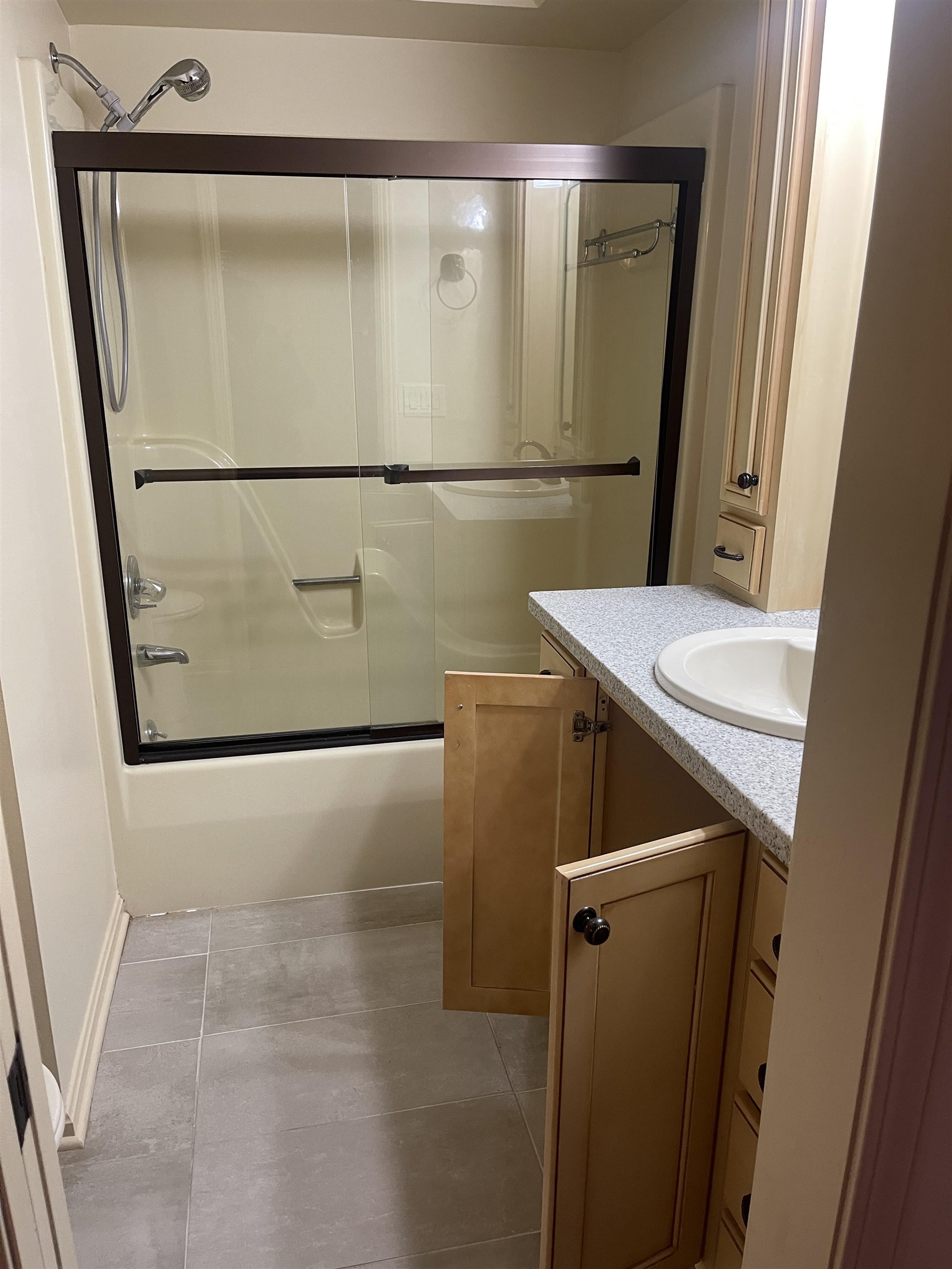 15 B Quail Ridge Ct, Owensboro, Kentucky 42303, 2 Bedrooms Bedrooms, ,2 BathroomsBathrooms,Condominium,For Sale,Quail Ridge Ct,88768