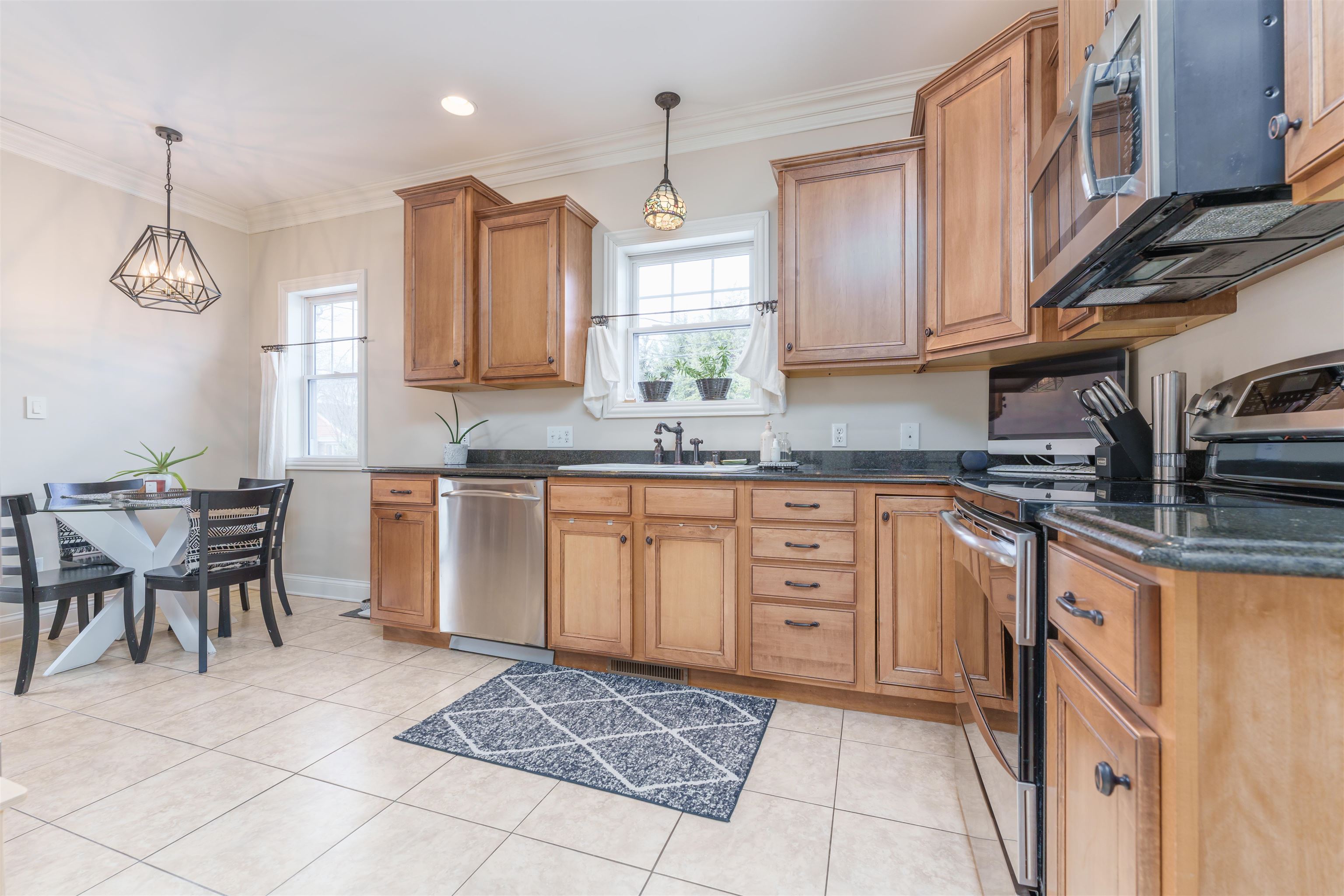 2102 Cedar Street, Owensboro, Kentucky 42301, 3 Bedrooms Bedrooms, ,2 BathroomsBathrooms,Single Family Residence,For Sale,Cedar Street,88802