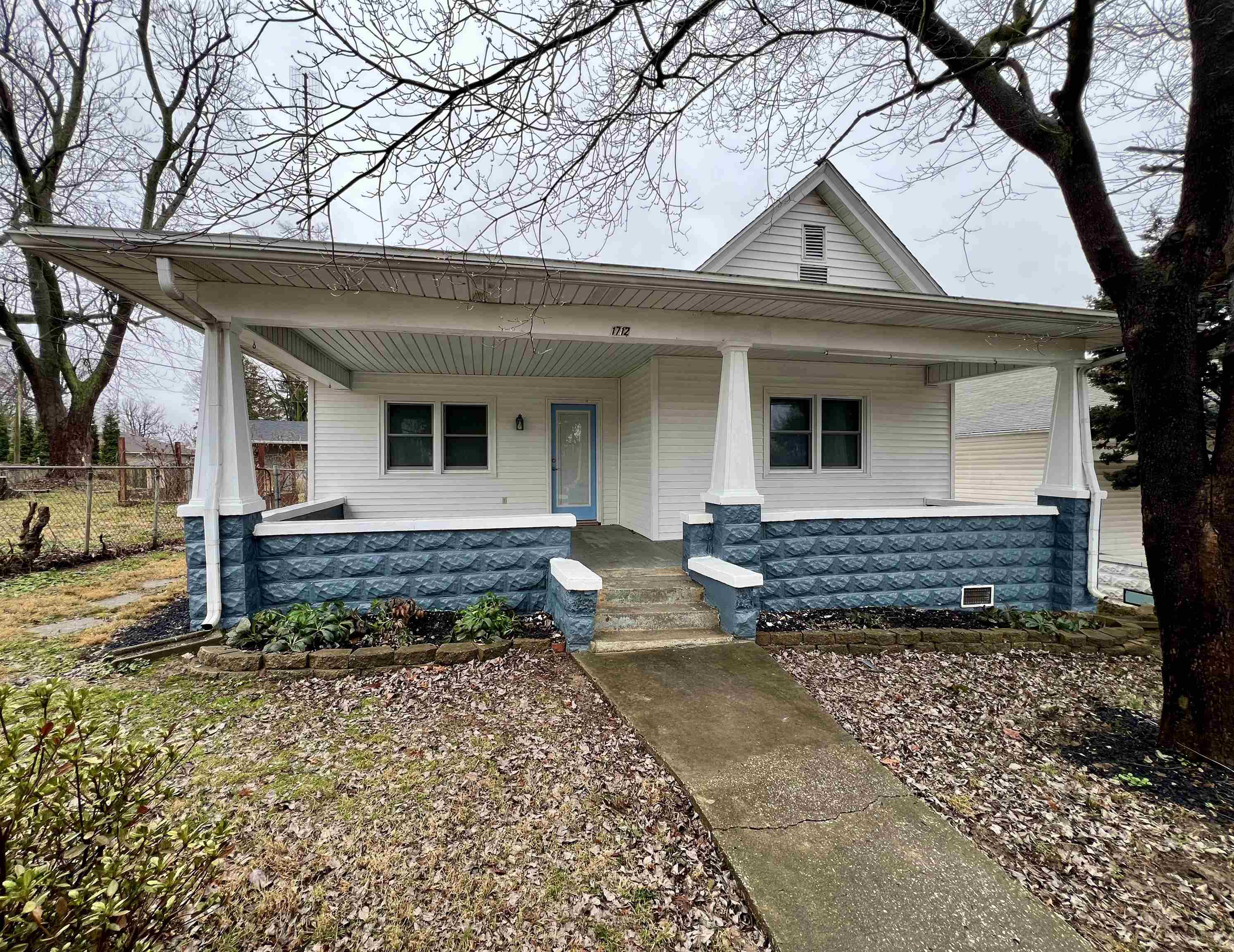 1712 21st, Owensboro, Kentucky 42303, 2 Bedrooms Bedrooms, ,1 BathroomBathrooms,Single Family Residence,For Sale,21st,88826