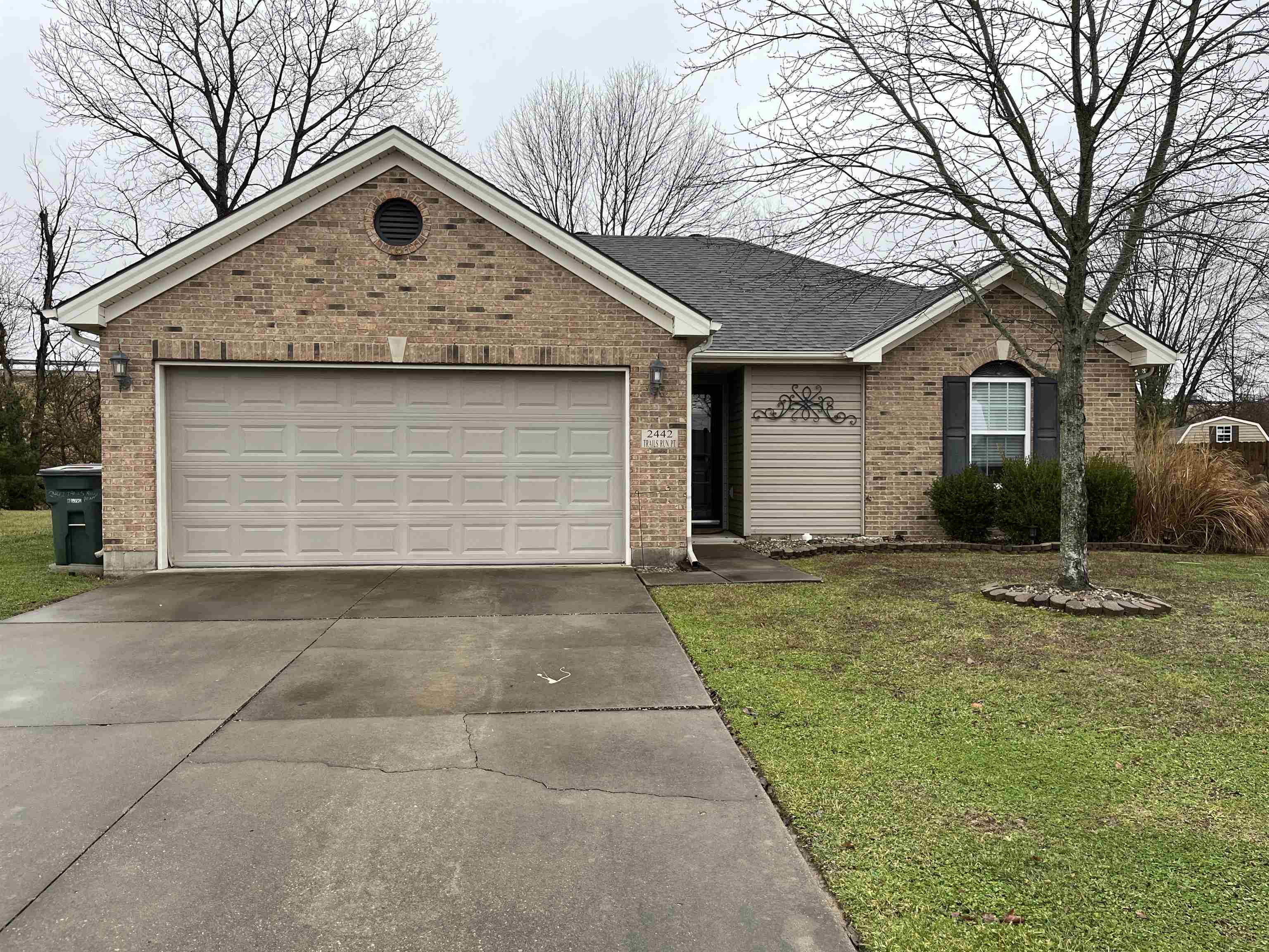 2442 Trails Run Pointe, Owensboro, Kentucky 42303, 3 Bedrooms Bedrooms, ,2 BathroomsBathrooms,Single Family Residence,For Sale,Trails Run Pointe,88845