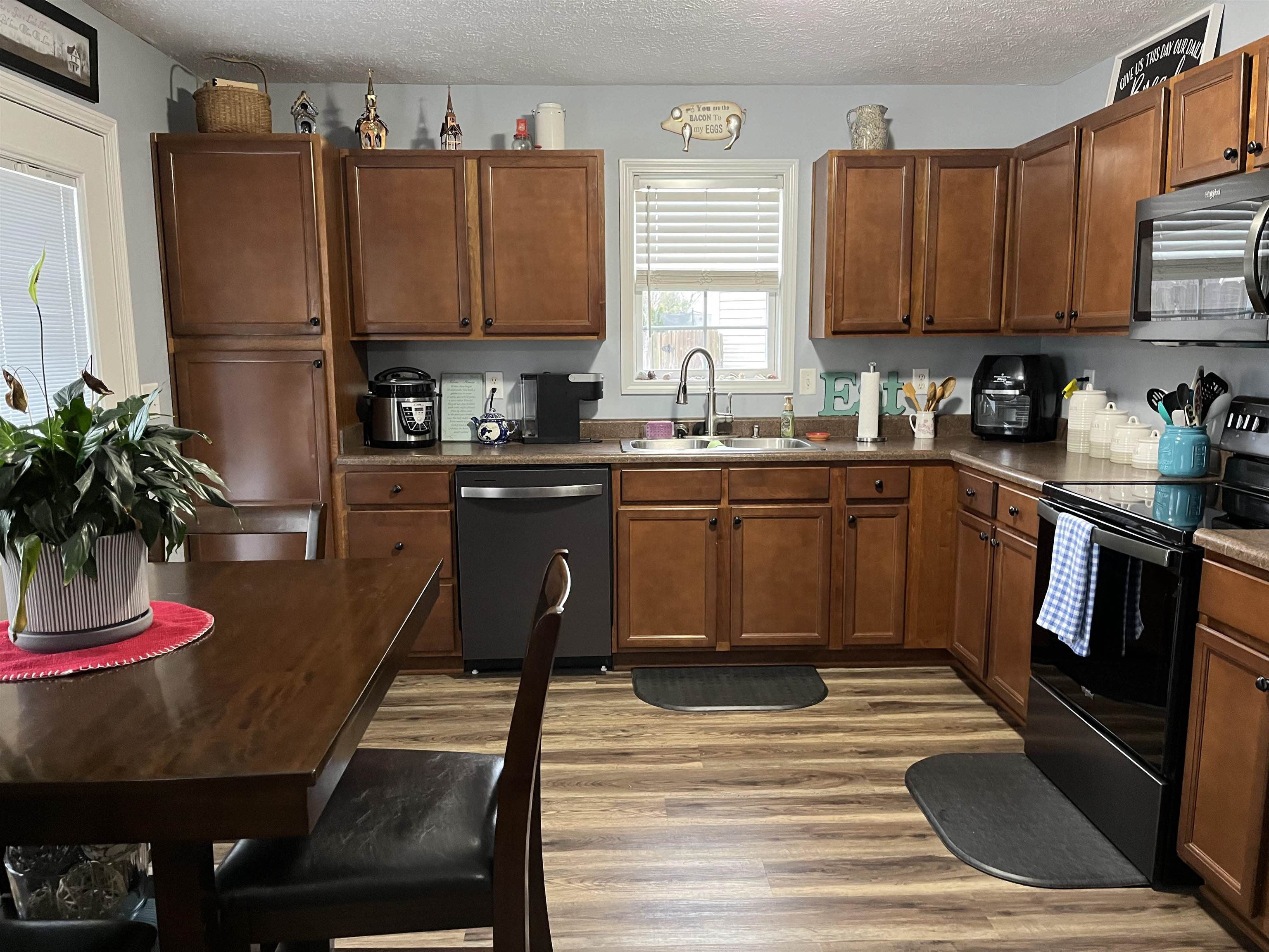 2442 Trails Run Pointe, Owensboro, Kentucky 42303, 3 Bedrooms Bedrooms, ,2 BathroomsBathrooms,Single Family Residence,For Sale,Trails Run Pointe,88845