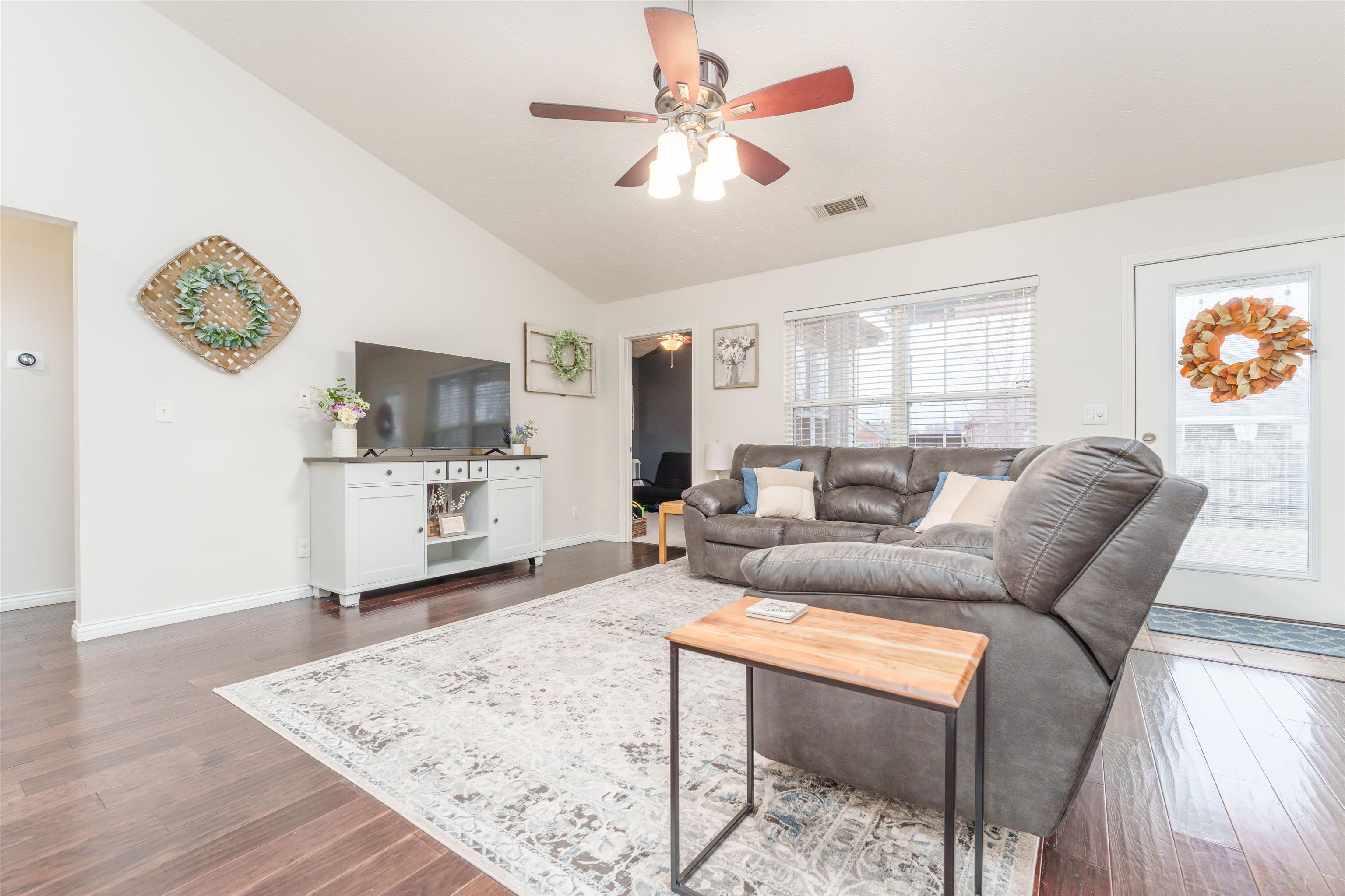 368 Camden Circle, Owensboro, Kentucky 42301, 3 Bedrooms Bedrooms, ,2 BathroomsBathrooms,Single Family Residence,For Sale,Camden Circle,88851