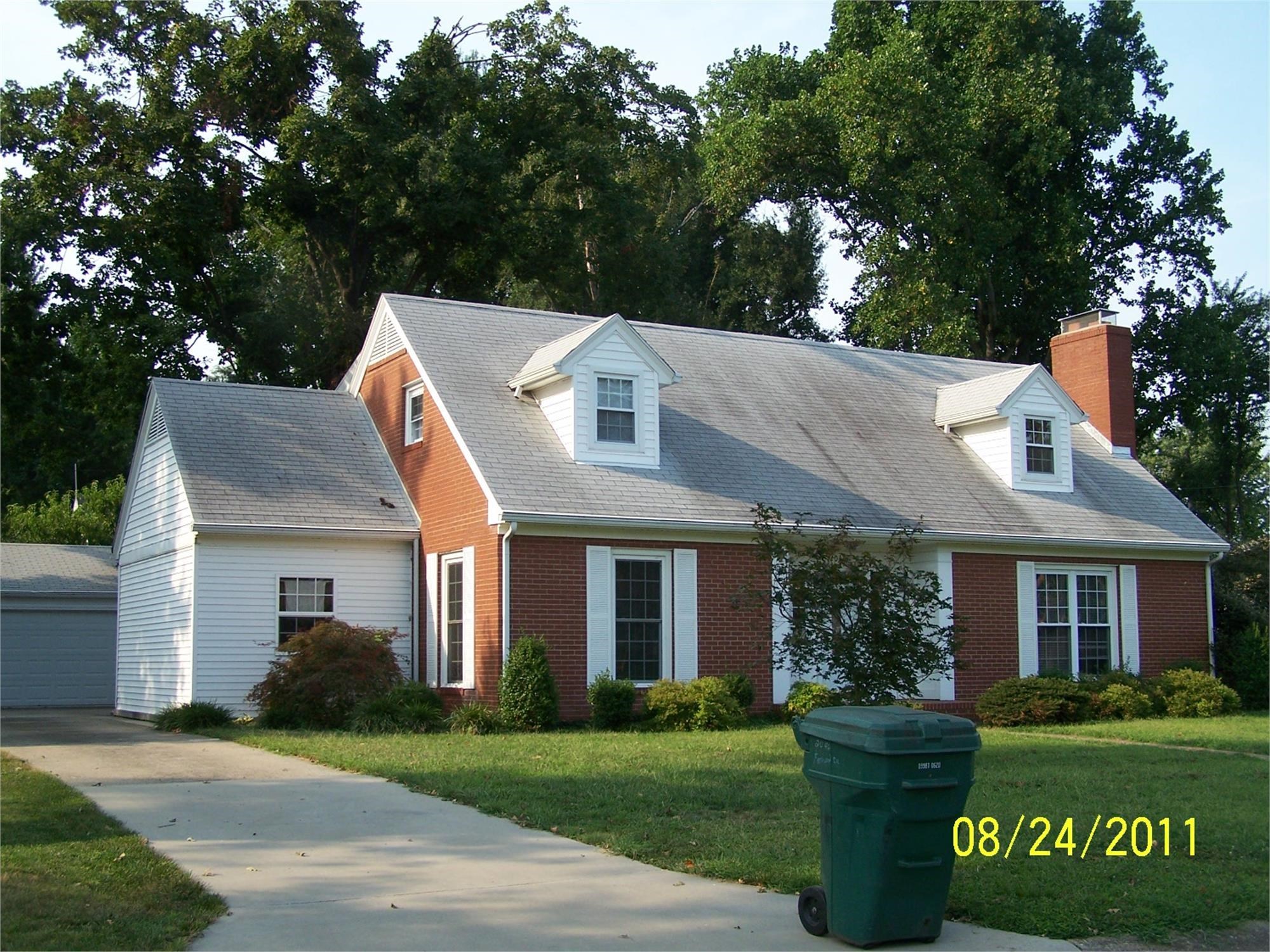 2046 Fernwood Drive, Owensboro, Kentucky 42301, 4 Bedrooms Bedrooms, ,3 BathroomsBathrooms,Single Family Residence,For Sale,Fernwood Drive,88867