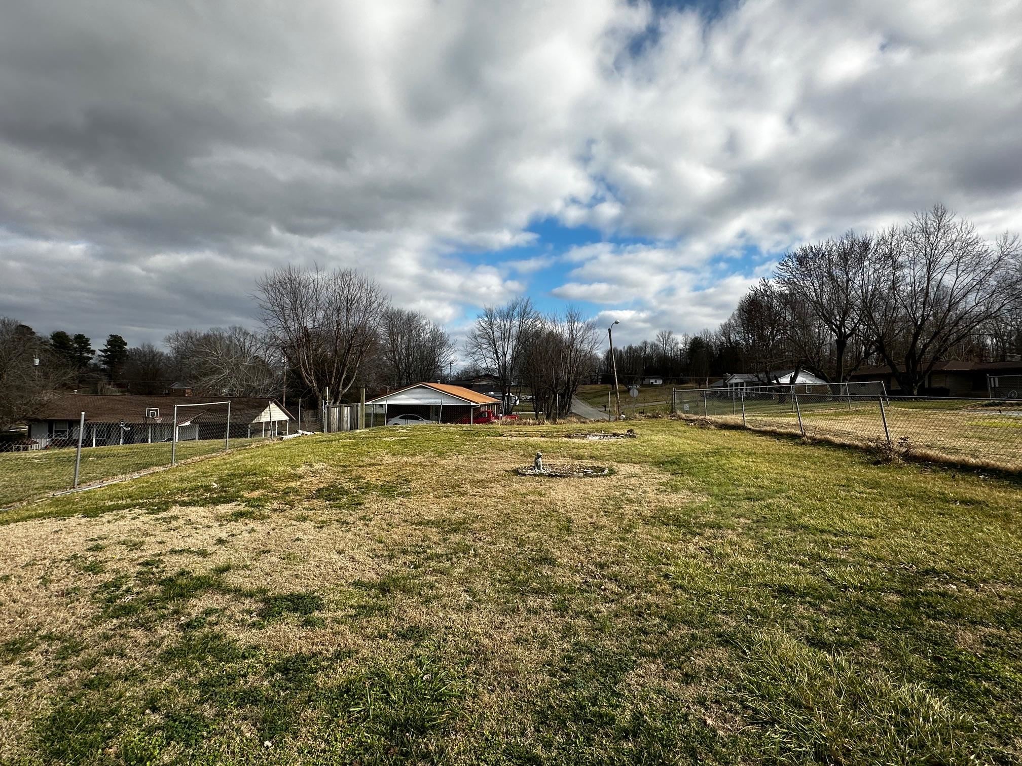 418 College Street, Greenville, Kentucky 42345, 2 Bedrooms Bedrooms, ,1 BathroomBathrooms,Ranch,For Sale,College Street,88884