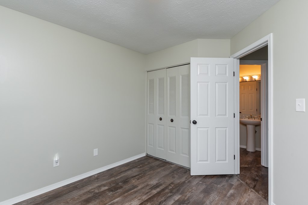 2508 Haviland Dr, Owensboro, Kentucky 42301, 3 Bedrooms Bedrooms, ,2 BathroomsBathrooms,Single Family Residence,For Sale,Haviland Dr,88890