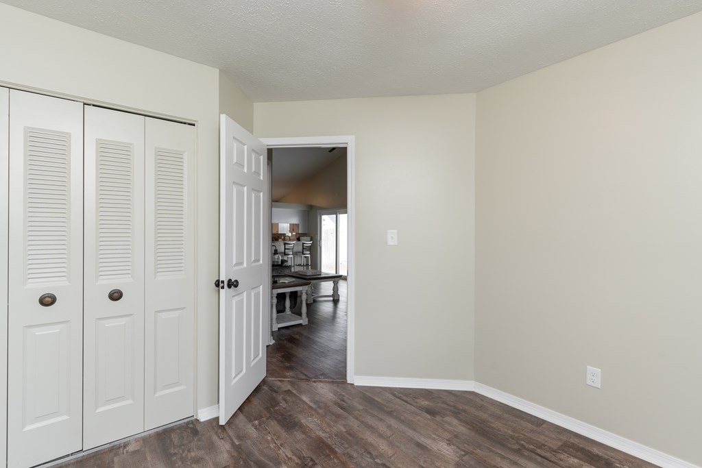 2508 Haviland Dr, Owensboro, Kentucky 42301, 3 Bedrooms Bedrooms, ,2 BathroomsBathrooms,Single Family Residence,For Sale,Haviland Dr,88890