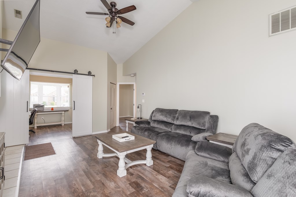 2508 Haviland Dr, Owensboro, Kentucky 42301, 3 Bedrooms Bedrooms, ,2 BathroomsBathrooms,Single Family Residence,For Sale,Haviland Dr,88890