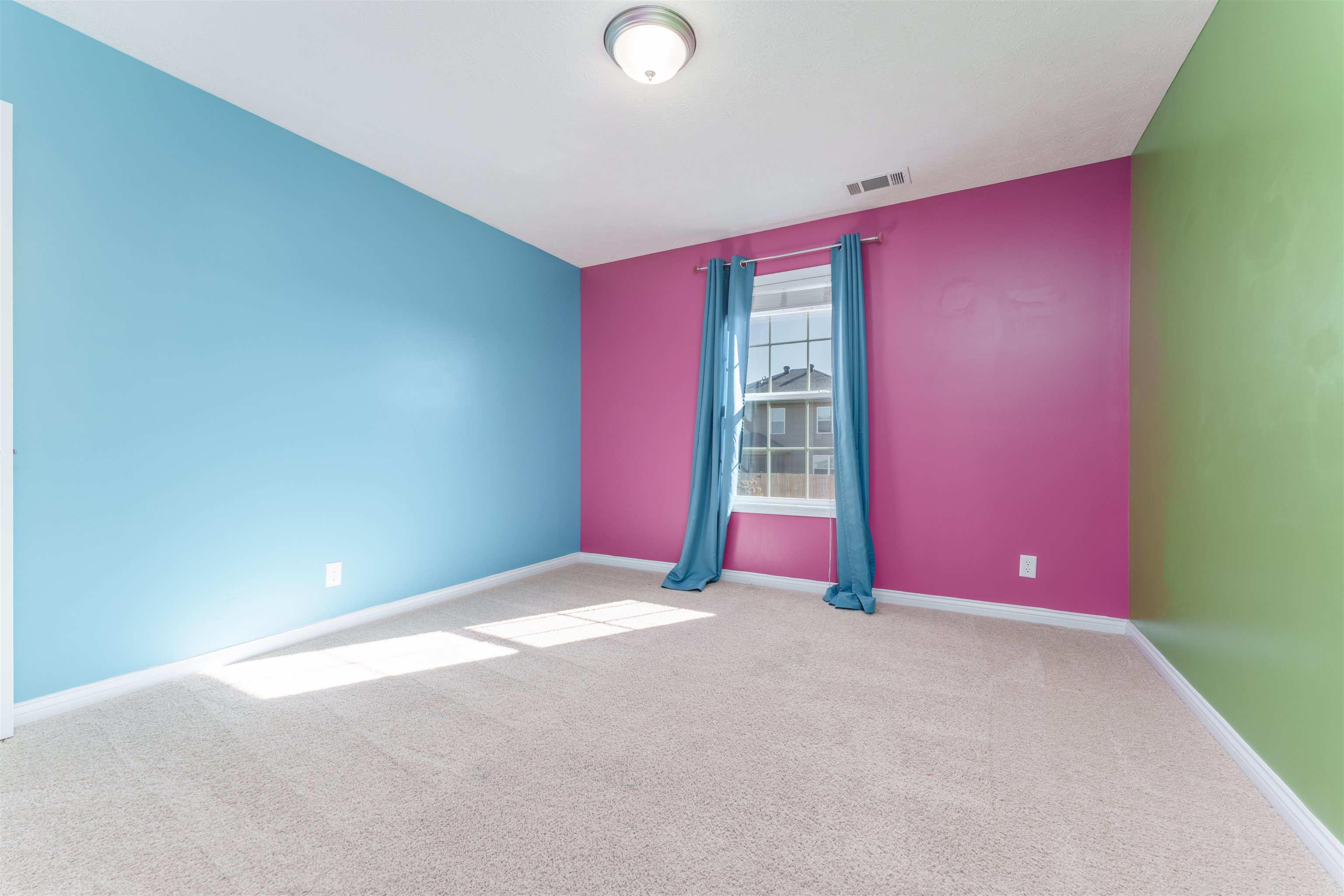 2160 Summer Walk, Owensboro, Kentucky 42303, 3 Bedrooms Bedrooms, ,2 BathroomsBathrooms,Single Family Residence,For Sale,Summer Walk,88892