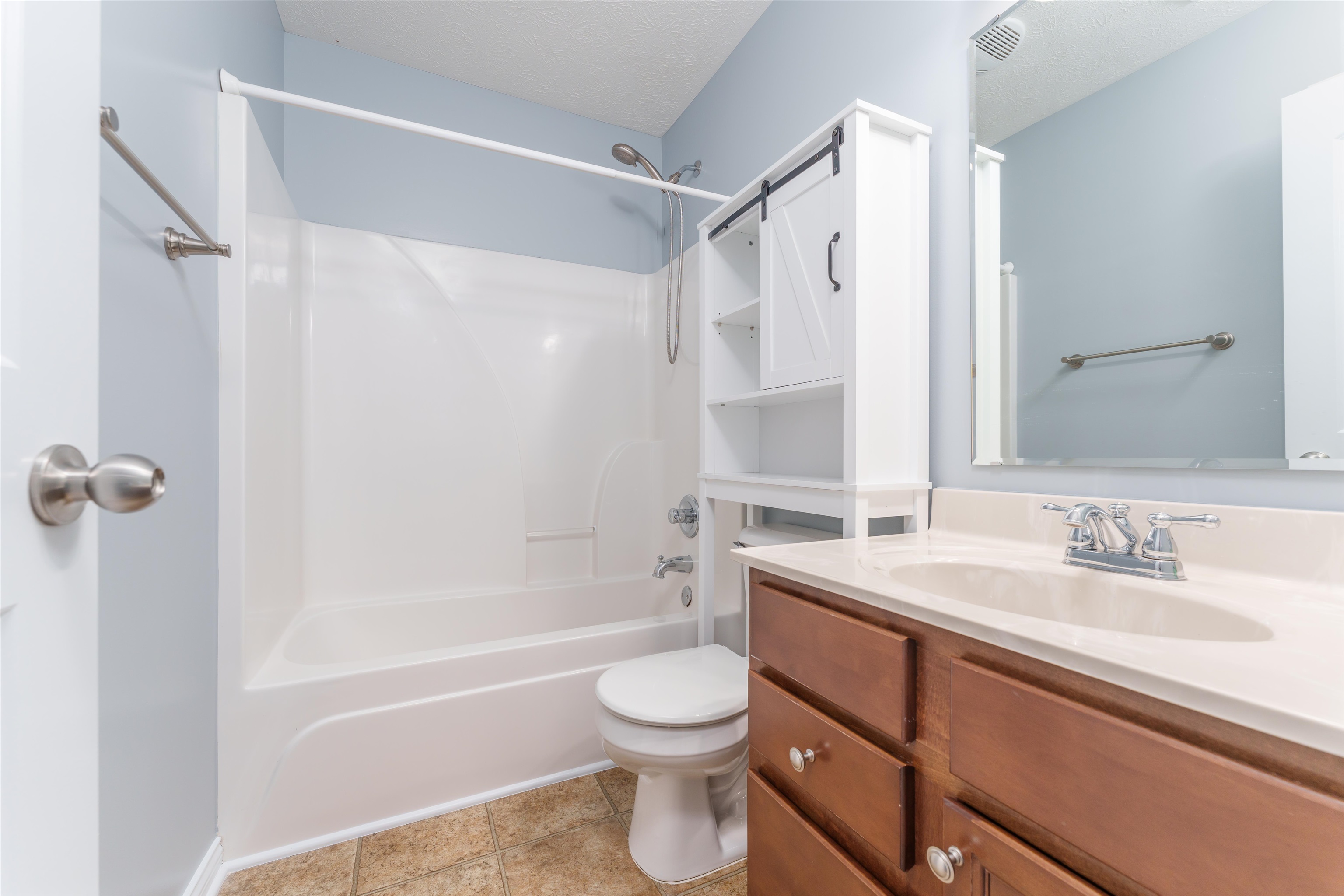 2160 Summer Walk, Owensboro, Kentucky 42303, 3 Bedrooms Bedrooms, ,2 BathroomsBathrooms,Single Family Residence,For Sale,Summer Walk,88892