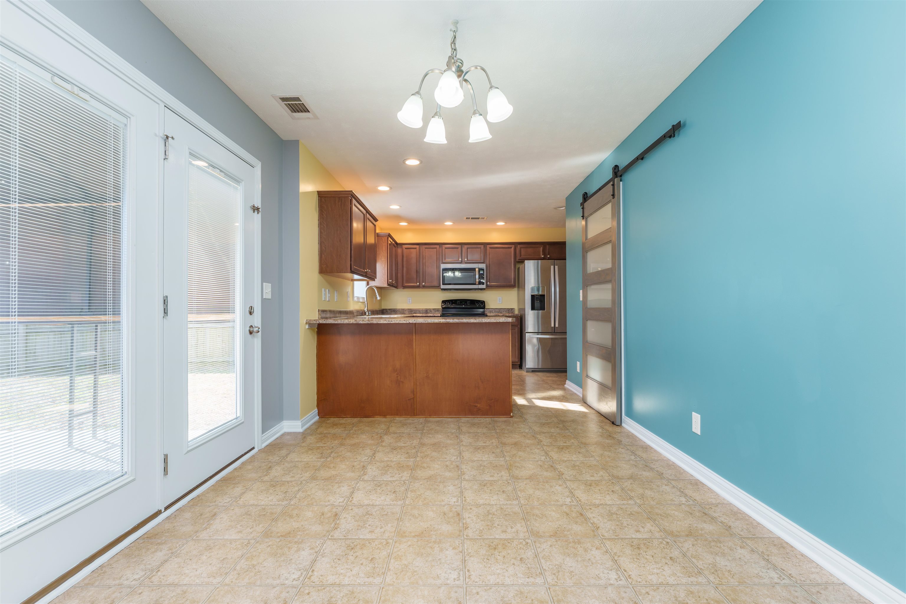 2160 Summer Walk, Owensboro, Kentucky 42303, 3 Bedrooms Bedrooms, ,2 BathroomsBathrooms,Single Family Residence,For Sale,Summer Walk,88892