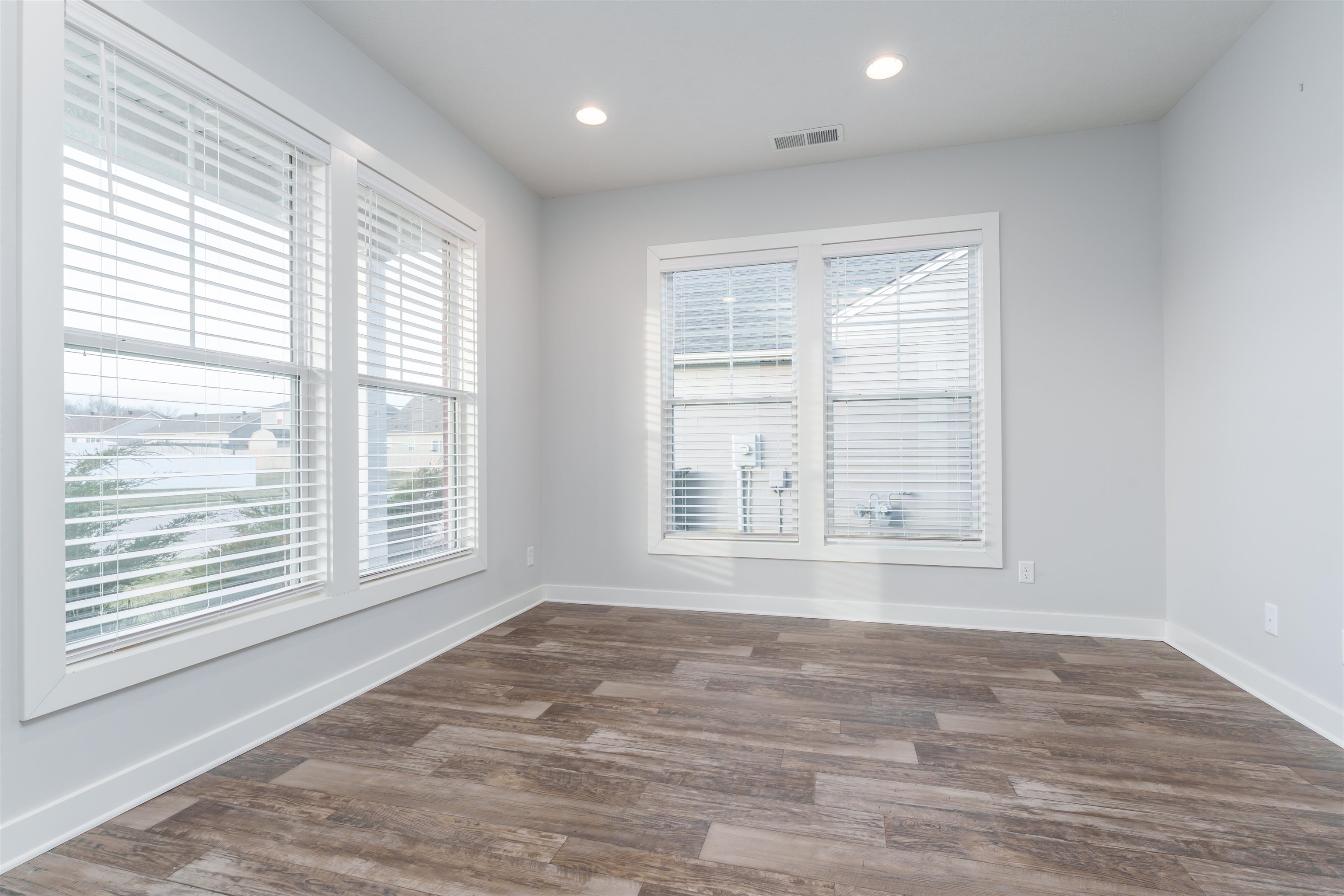369 Brixton Dr, Owensboro, Kentucky 42301, 4 Bedrooms Bedrooms, ,2 BathroomsBathrooms,Single Family Residence,For Sale,Brixton Dr,88893