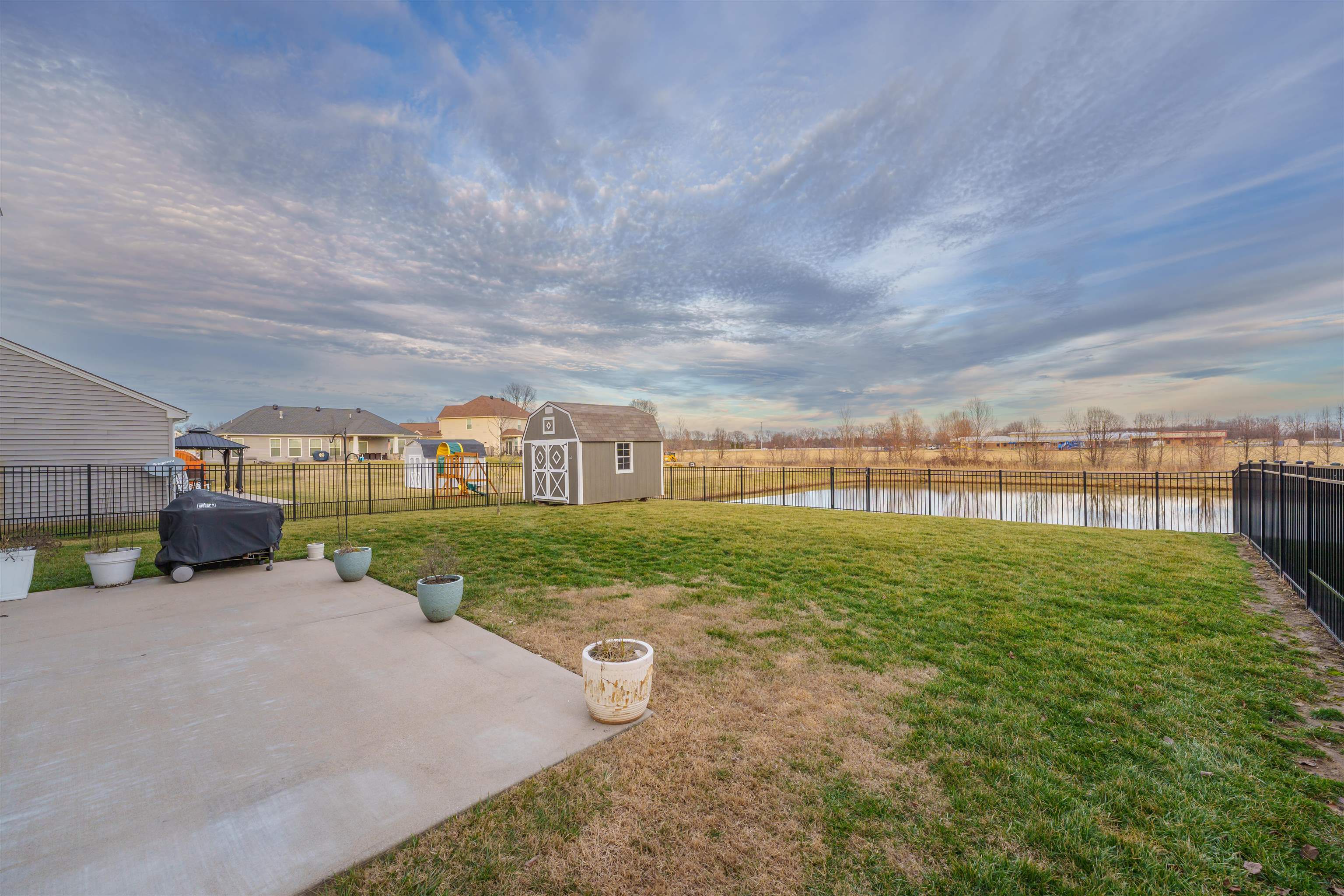 369 Brixton Dr, Owensboro, Kentucky 42301, 4 Bedrooms Bedrooms, ,2 BathroomsBathrooms,Single Family Residence,For Sale,Brixton Dr,88893
