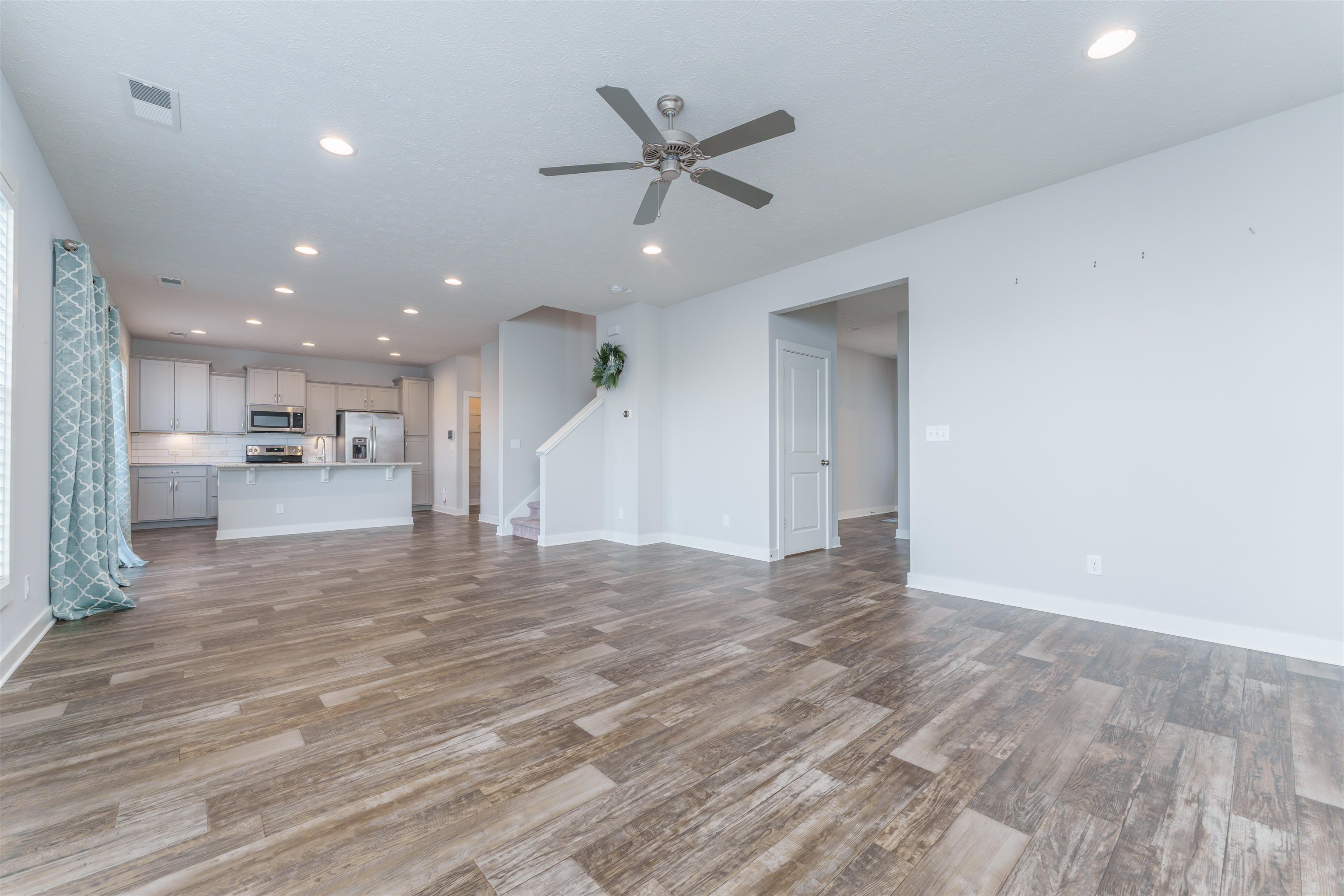 369 Brixton Dr, Owensboro, Kentucky 42301, 4 Bedrooms Bedrooms, ,2 BathroomsBathrooms,Single Family Residence,For Sale,Brixton Dr,88893