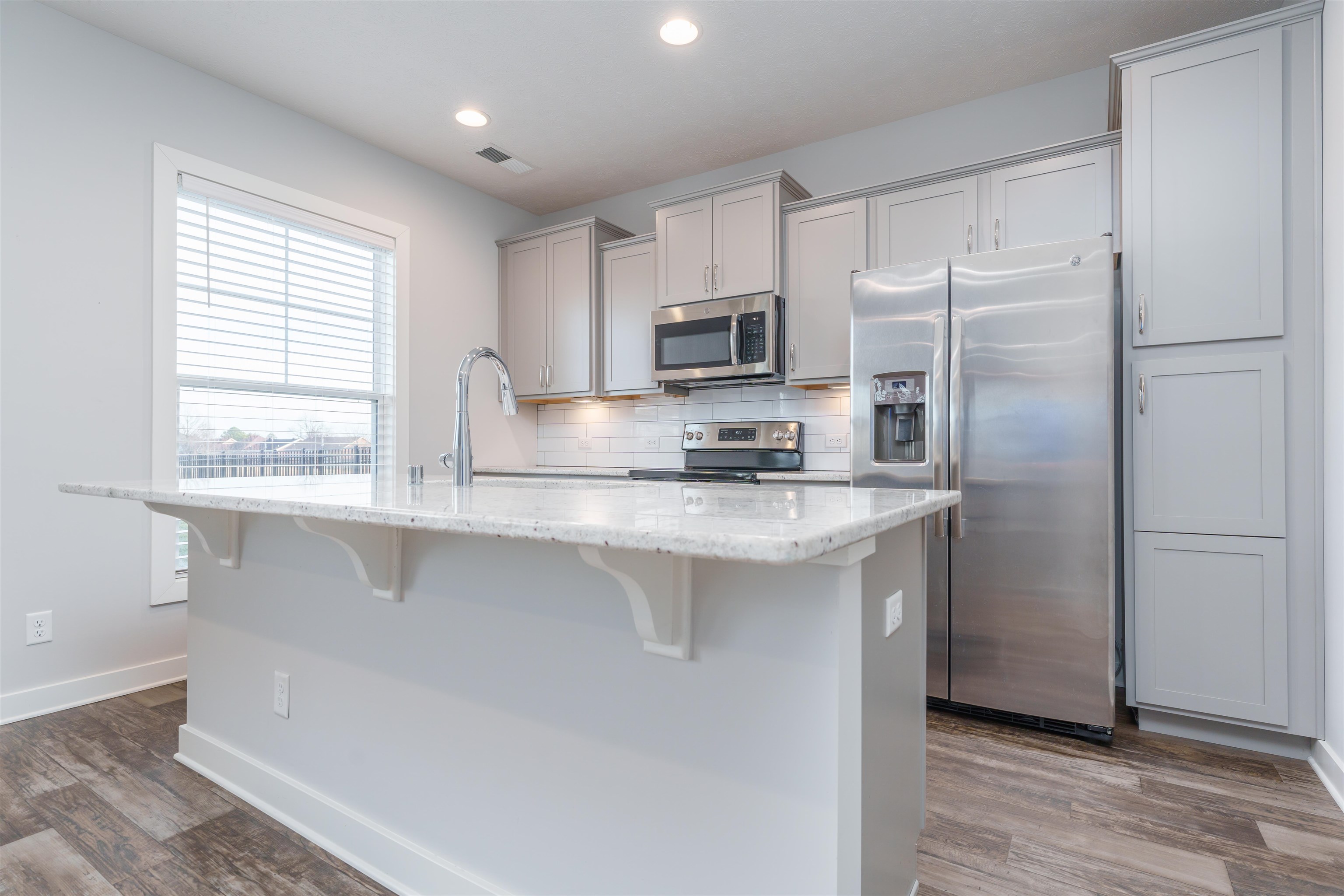 369 Brixton Dr, Owensboro, Kentucky 42301, 4 Bedrooms Bedrooms, ,2 BathroomsBathrooms,Single Family Residence,For Sale,Brixton Dr,88893
