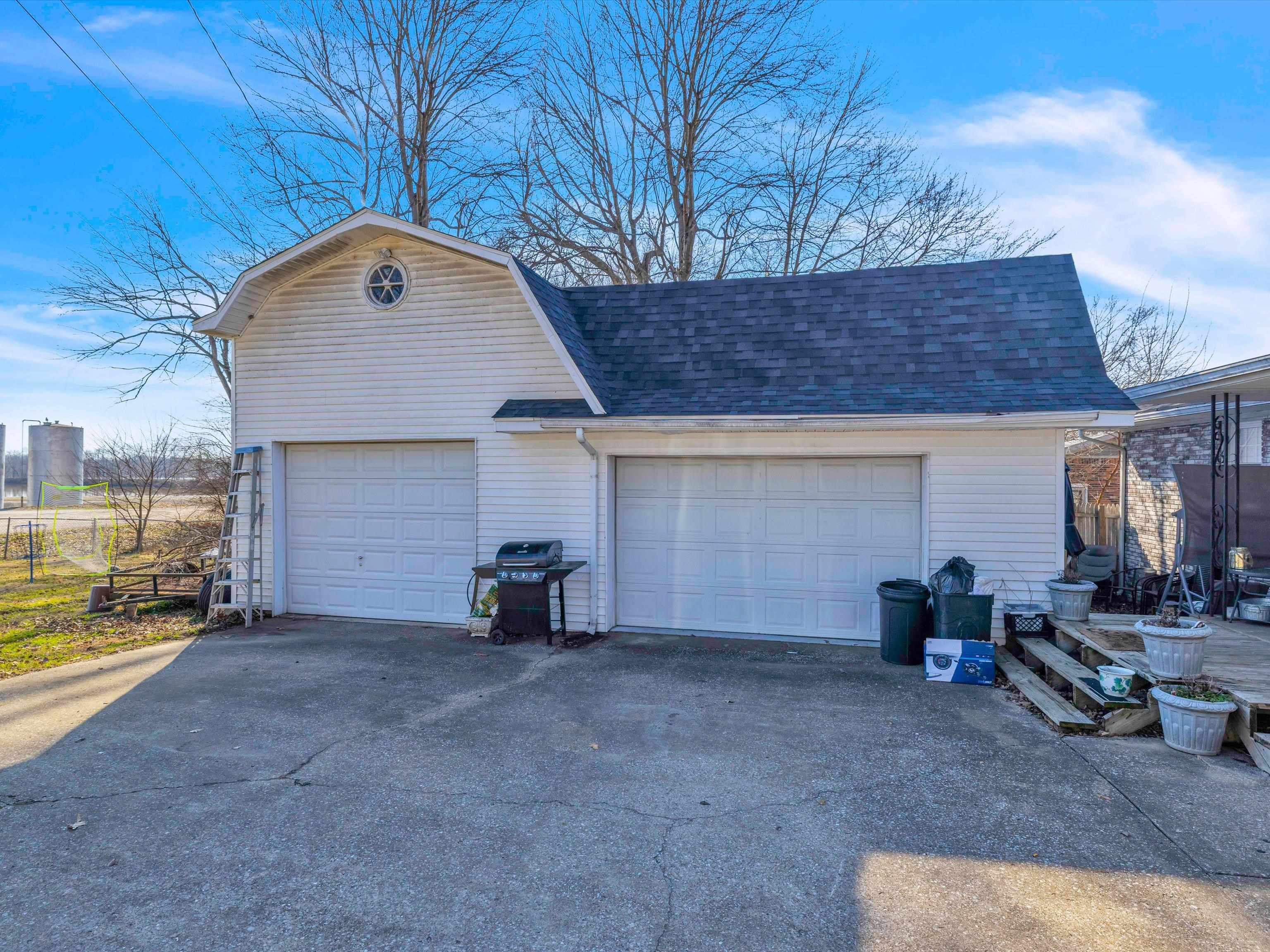 402 Mulberry Court, Hartford, Kentucky 42347, 2 Bedrooms Bedrooms, ,1 BathroomBathrooms,Single Family Residence,For Sale,Mulberry Court,88895