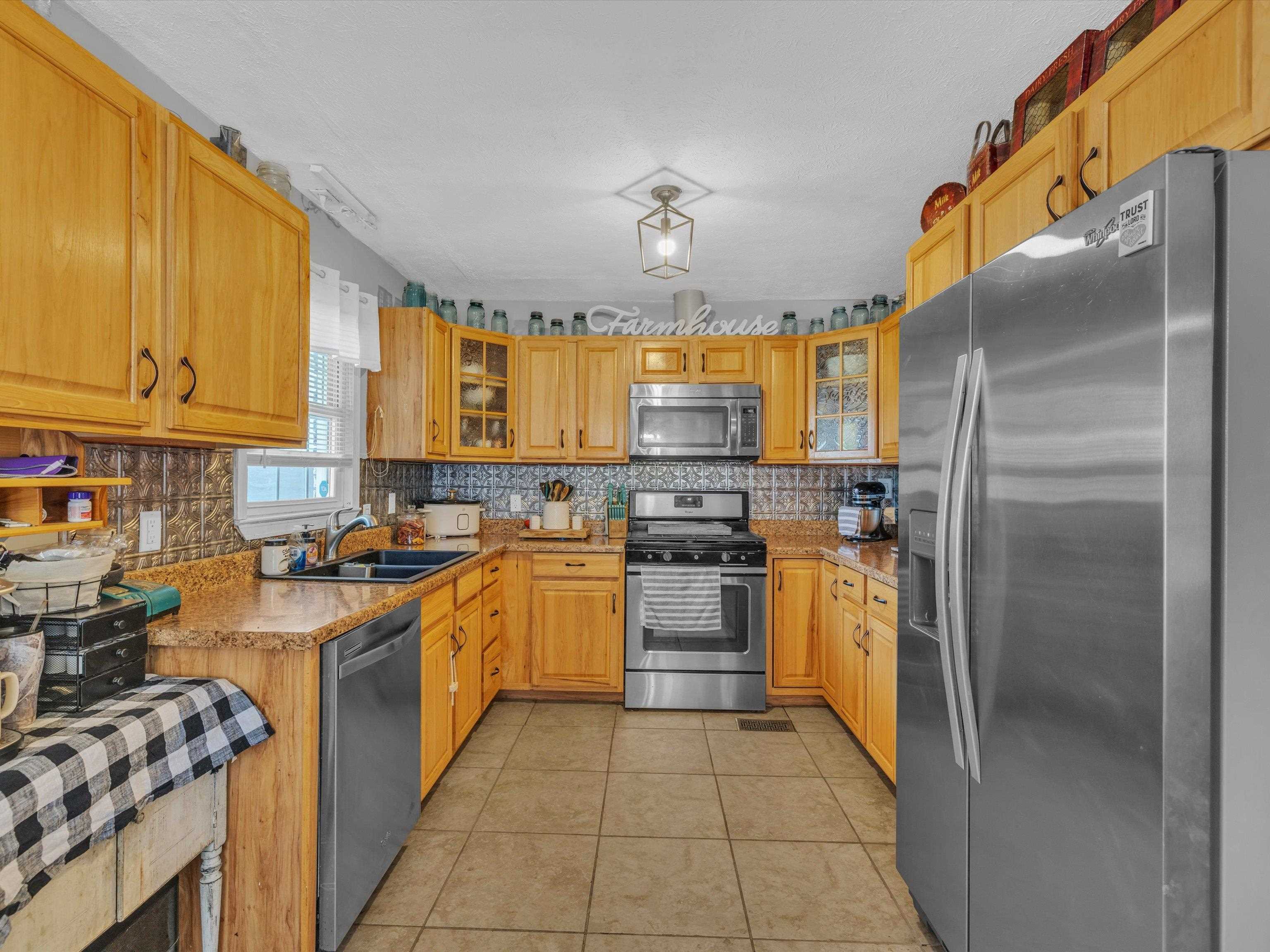 402 Mulberry Court, Hartford, Kentucky 42347, 2 Bedrooms Bedrooms, ,1 BathroomBathrooms,Single Family Residence,For Sale,Mulberry Court,88895