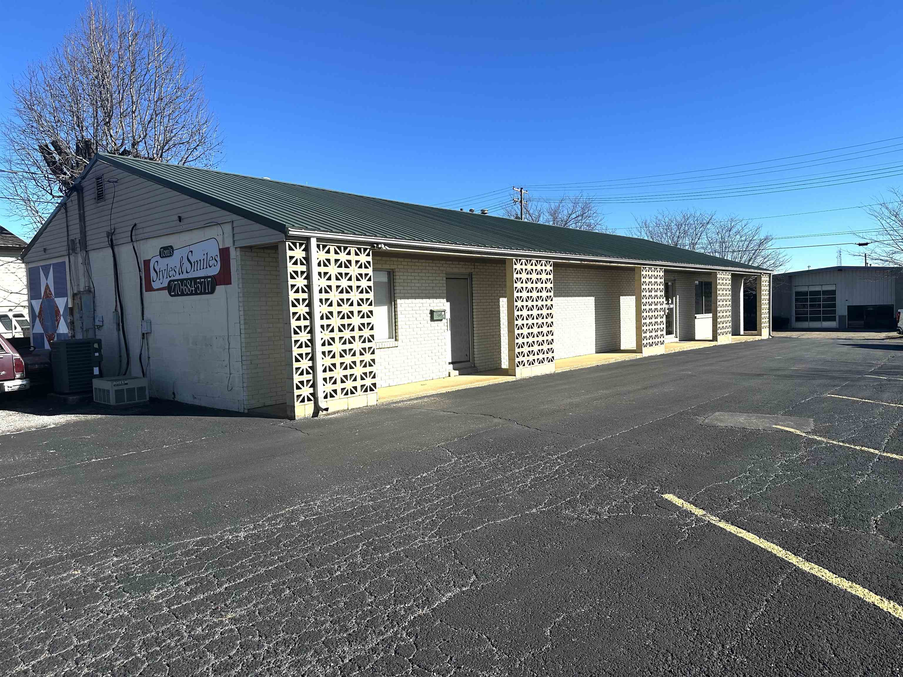 1716 Moseley St, Owensboro, Kentucky 42303, ,Office,For Sale,Moseley St,88910
