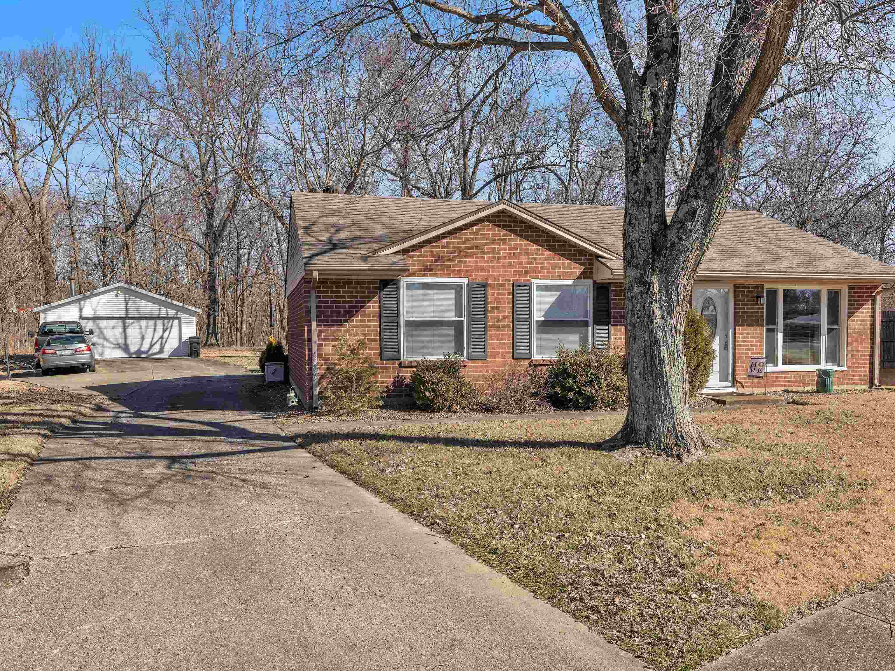 7190 Donald Ave, Owensboro, Kentucky 42301, 3 Bedrooms Bedrooms, ,1 BathroomBathrooms,Single Family Residence,For Sale,Donald Ave,88917