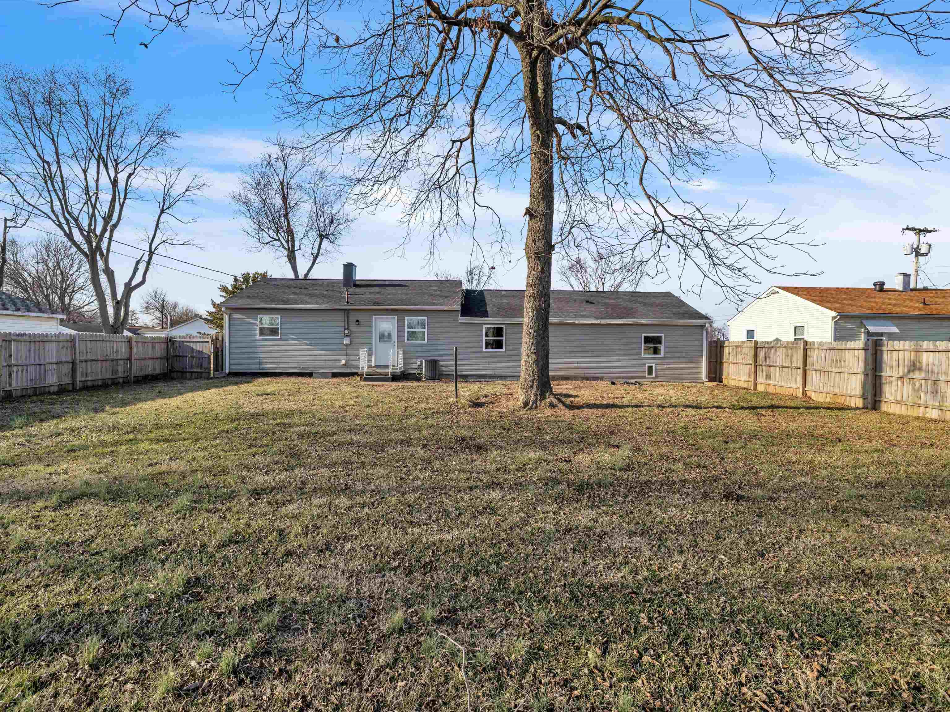 3500 10th Street, Owensboro, Kentucky 42303, 4 Bedrooms Bedrooms, ,2 BathroomsBathrooms,Single Family Residence,For Sale,10th Street,88930
