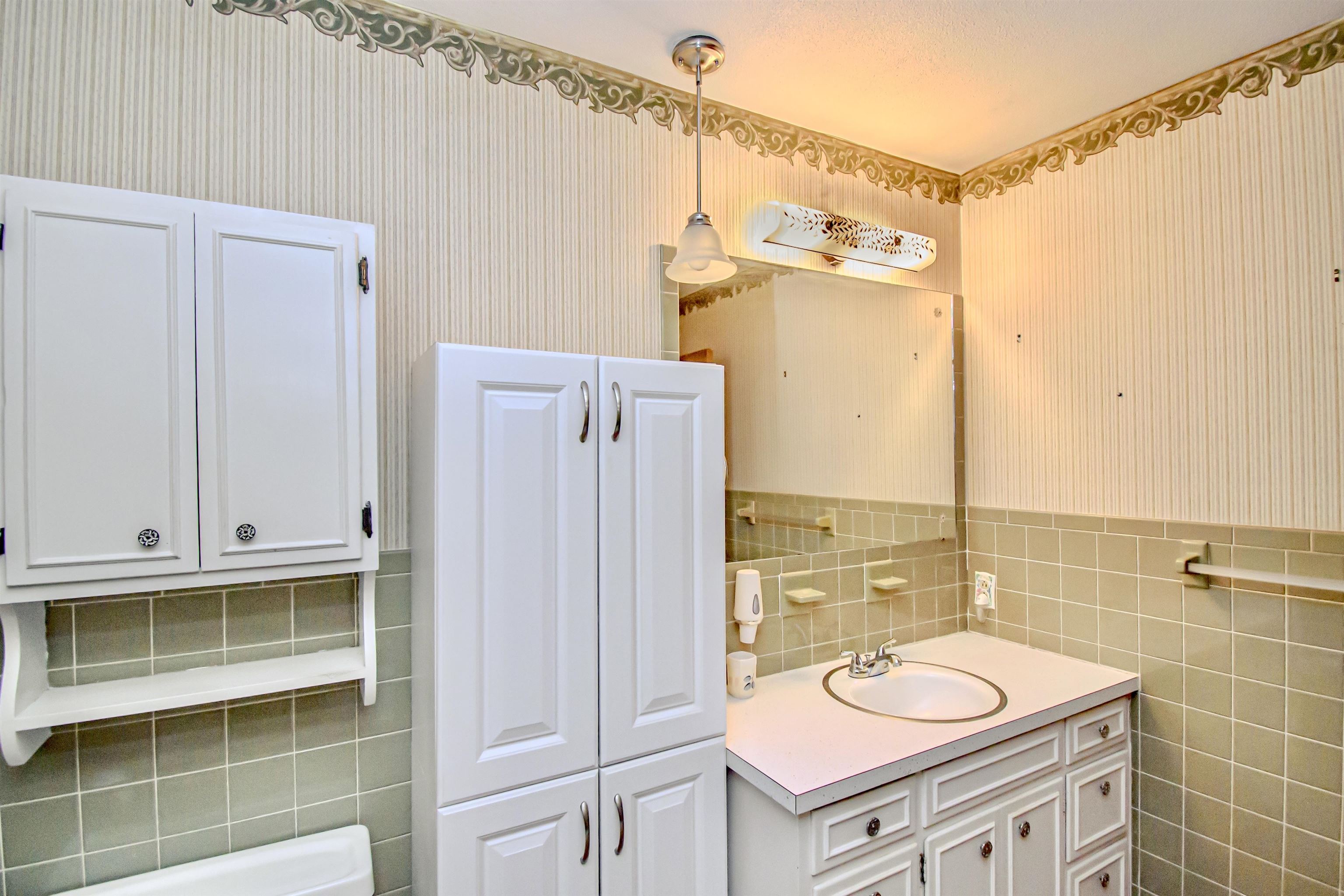 3521 Queens Way, Owensboro, Kentucky 42301, 3 Bedrooms Bedrooms, ,1 BathroomBathrooms,Single Family Residence,For Sale,Queens Way,88932