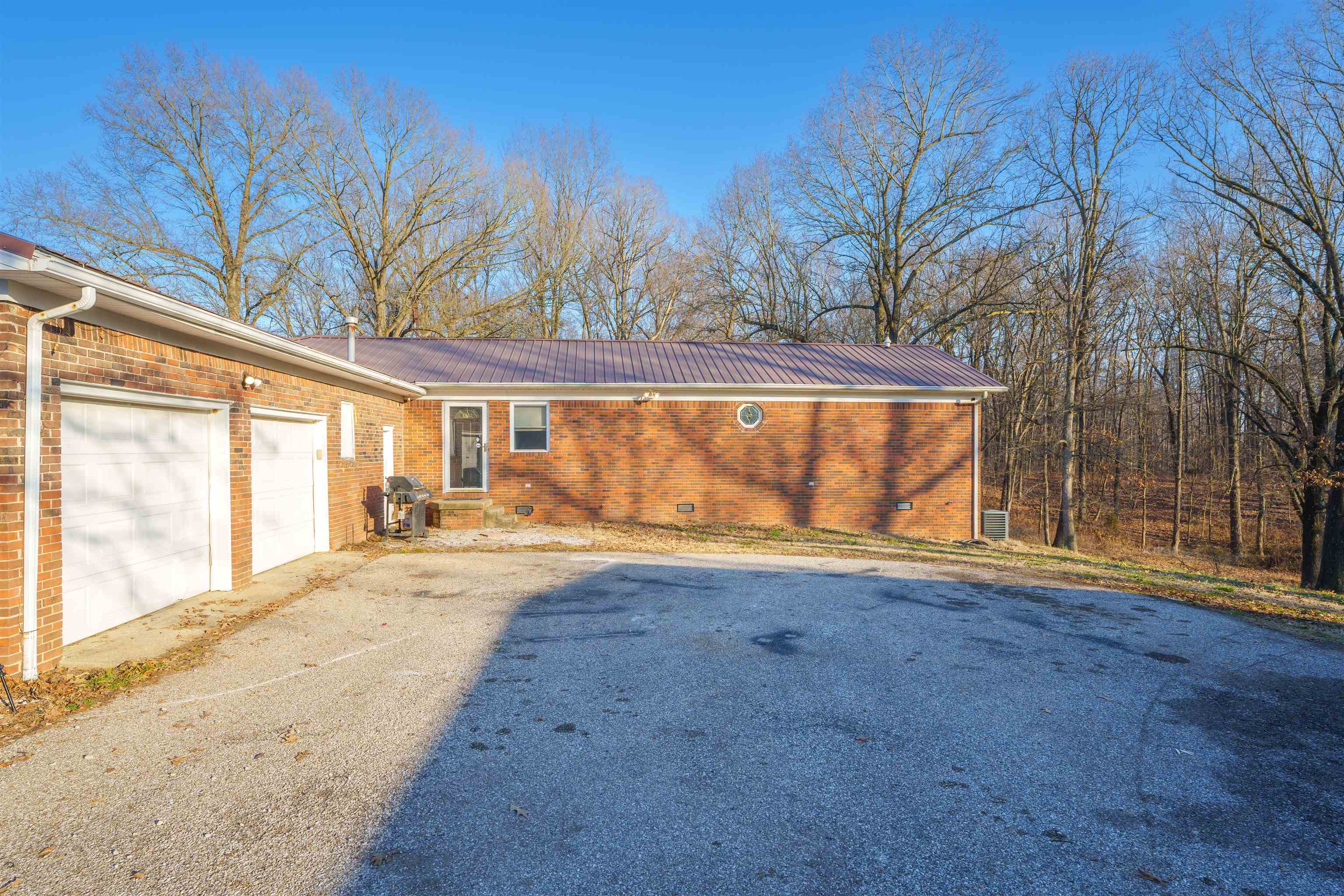 8761 ST. RT. 136 W, Calhoun, Kentucky 42327, 4 Bedrooms Bedrooms, ,3 BathroomsBathrooms,Single Family Residence,For Sale,ST. RT. 136 W,88943