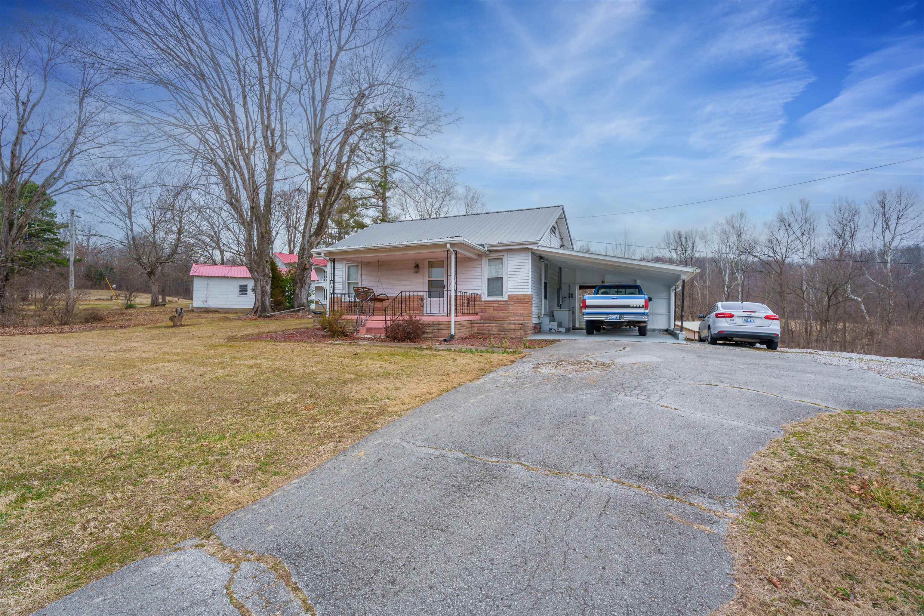 532 State Route 54 West, Fordsville, Kentucky 42343, 3 Bedrooms Bedrooms, ,1 BathroomBathrooms,Single Family Residence,For Sale,State Route 54 West,88950