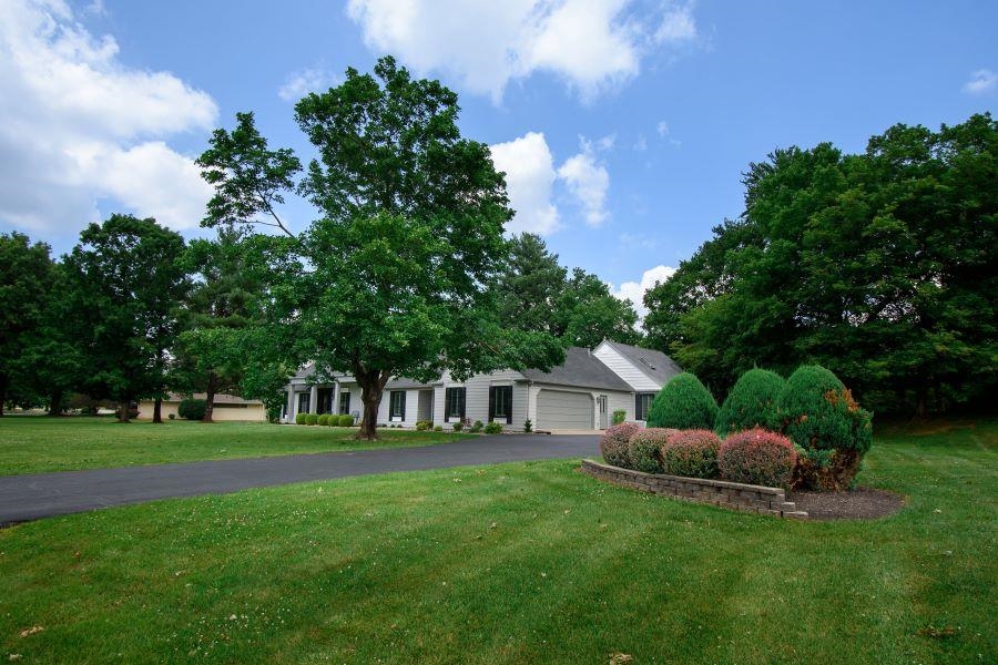10 Stone Creek Park, Owensboro, Kentucky 42303, 5 Bedrooms Bedrooms, ,4 BathroomsBathrooms,Single Family Residence,For Sale,Stone Creek Park,88954