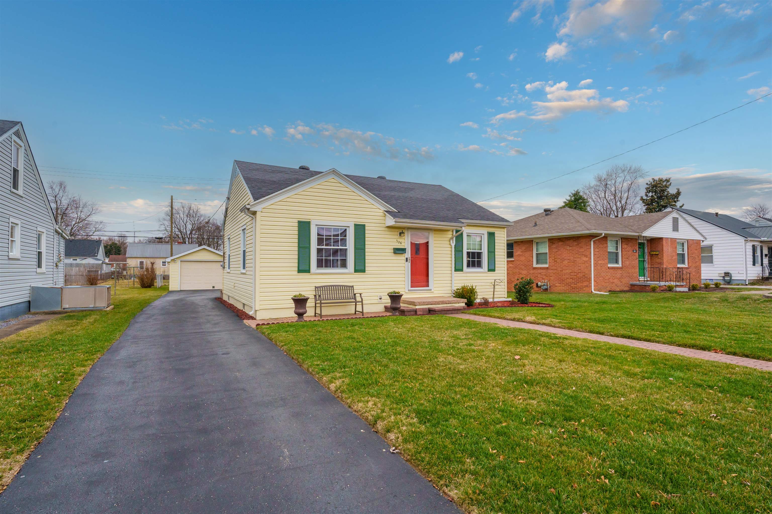 526 23rd Street, Owensboro, Kentucky 42303, 2 Bedrooms Bedrooms, ,1 BathroomBathrooms,Single Family Residence,For Sale,23rd Street,88962