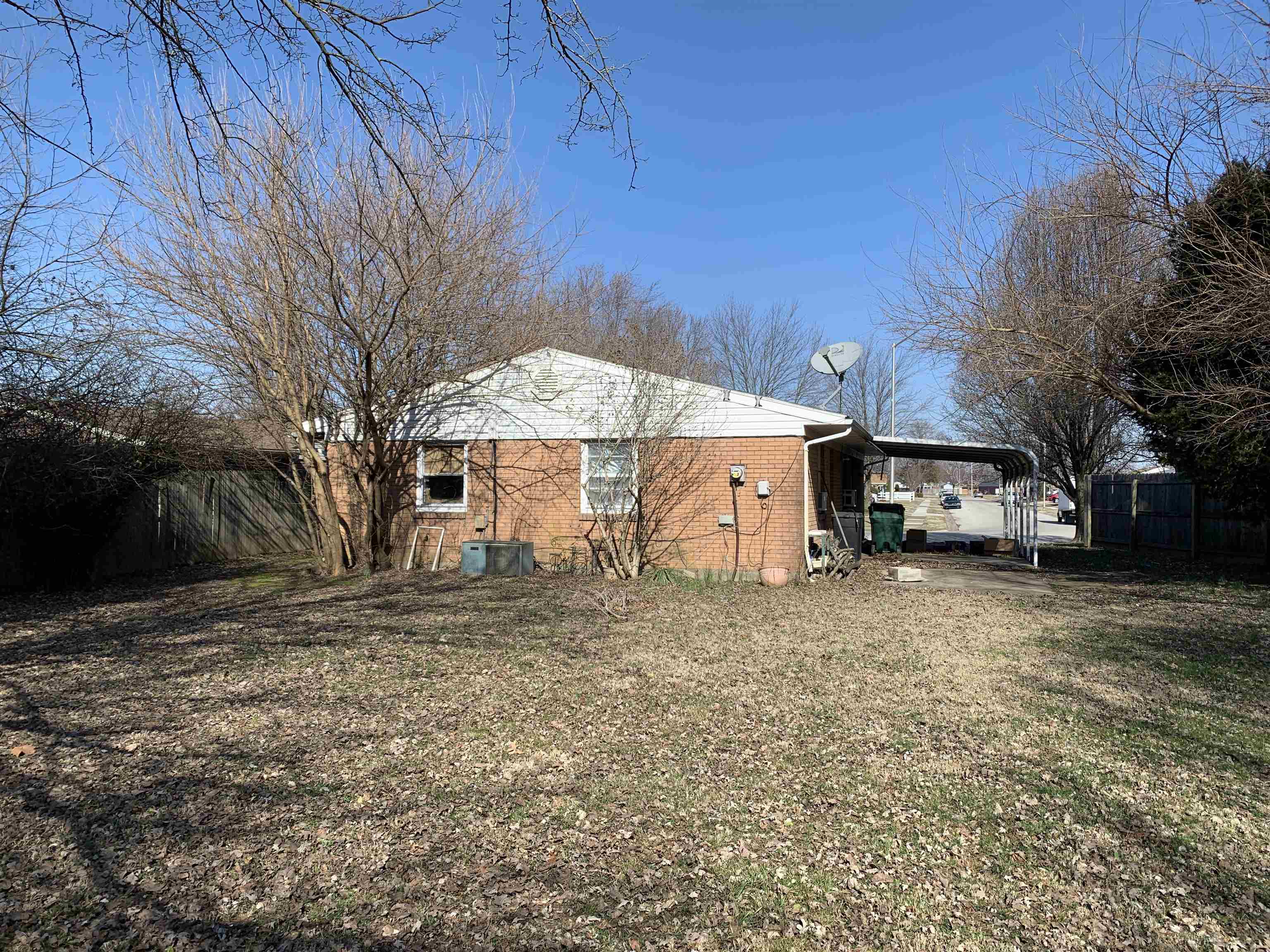 2106 Lovell Drive, Owensboro, Kentucky 42301, 3 Bedrooms Bedrooms, ,1 BathroomBathrooms,Single Family Residence,For Sale,Lovell Drive,88971