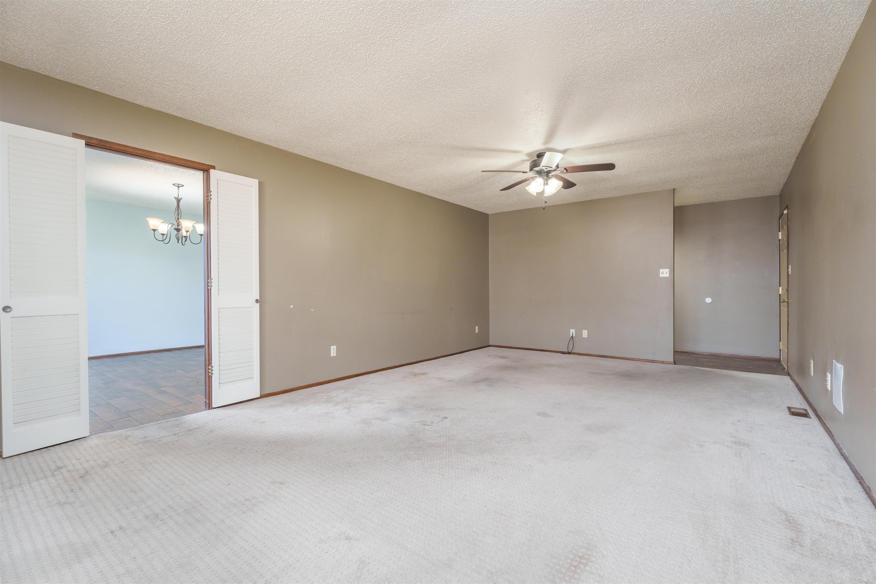 2717 Middleground Drive W, Owensboro, Kentucky 42301, 3 Bedrooms Bedrooms, ,2 BathroomsBathrooms,Ranch,For Sale,Middleground Drive W,88990
