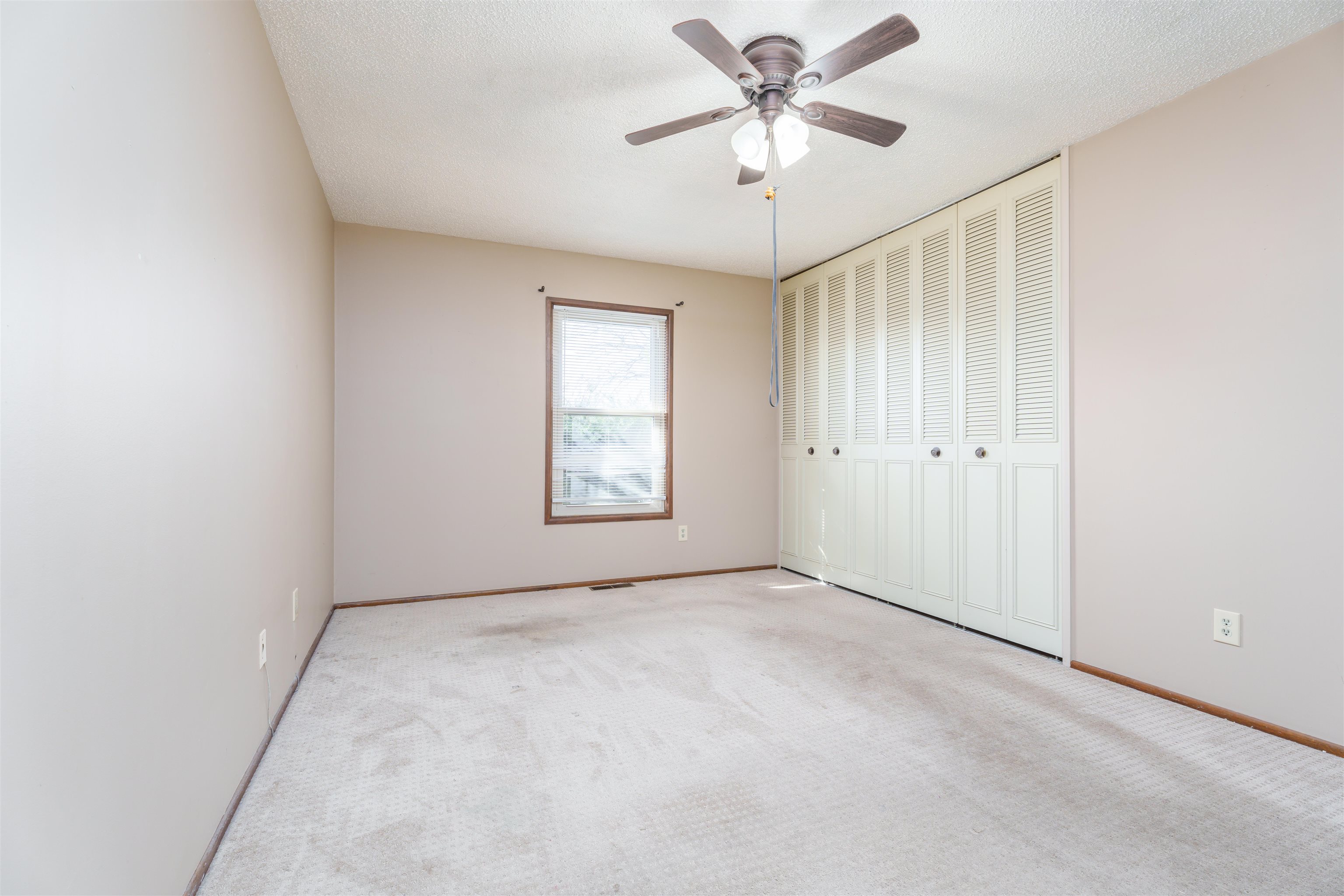 2717 Middleground Drive W, Owensboro, Kentucky 42301, 3 Bedrooms Bedrooms, ,2 BathroomsBathrooms,Ranch,For Sale,Middleground Drive W,88990