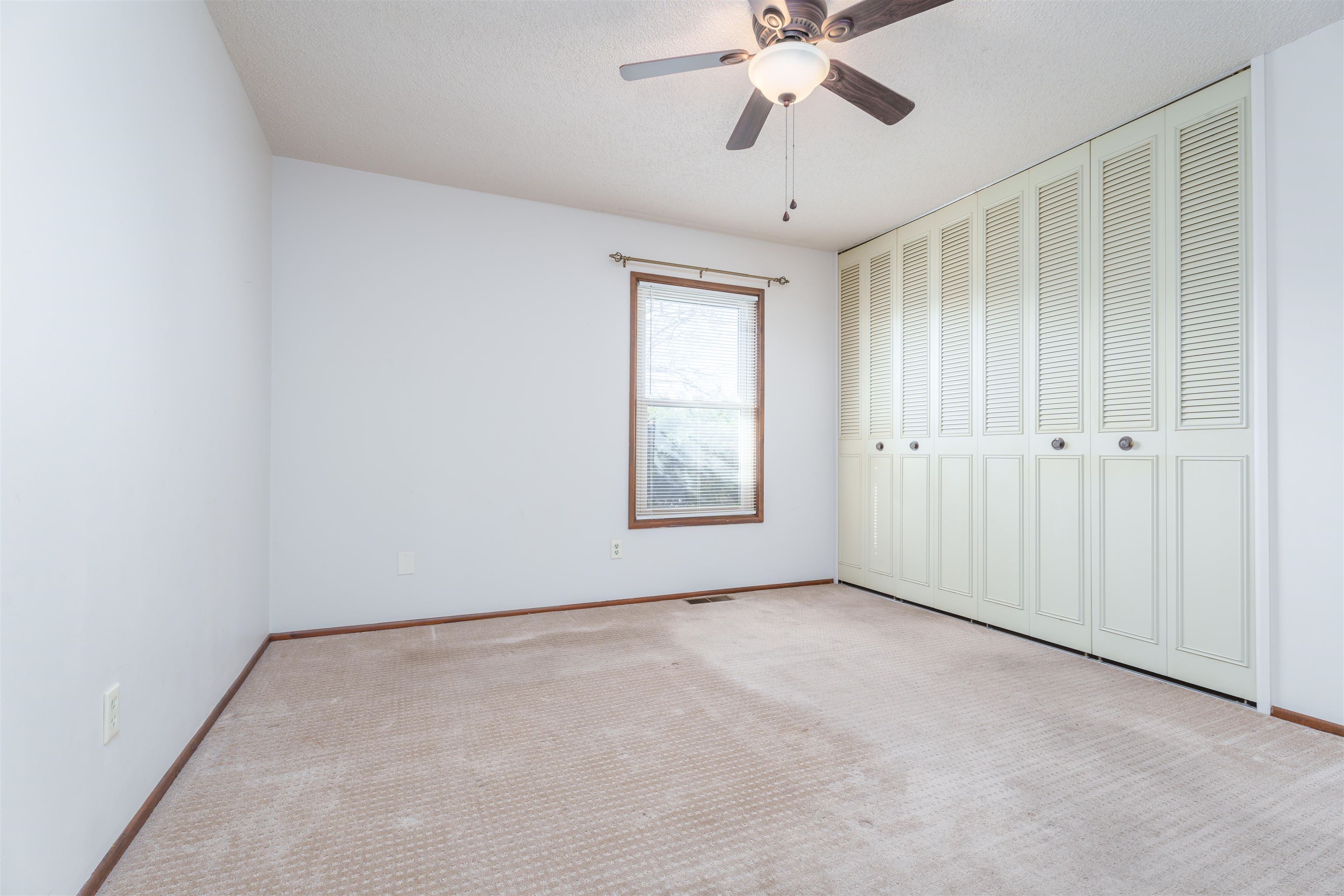 2717 Middleground Drive W, Owensboro, Kentucky 42301, 3 Bedrooms Bedrooms, ,2 BathroomsBathrooms,Ranch,For Sale,Middleground Drive W,88990