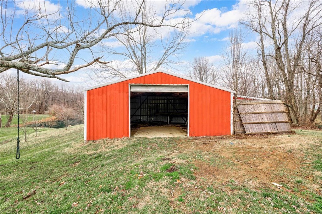 6841 Hwy 144, Owensboro, Kentucky 42303, 5 Bedrooms Bedrooms, ,2 BathroomsBathrooms,Single Family Residence,For Sale,Hwy 144,88997